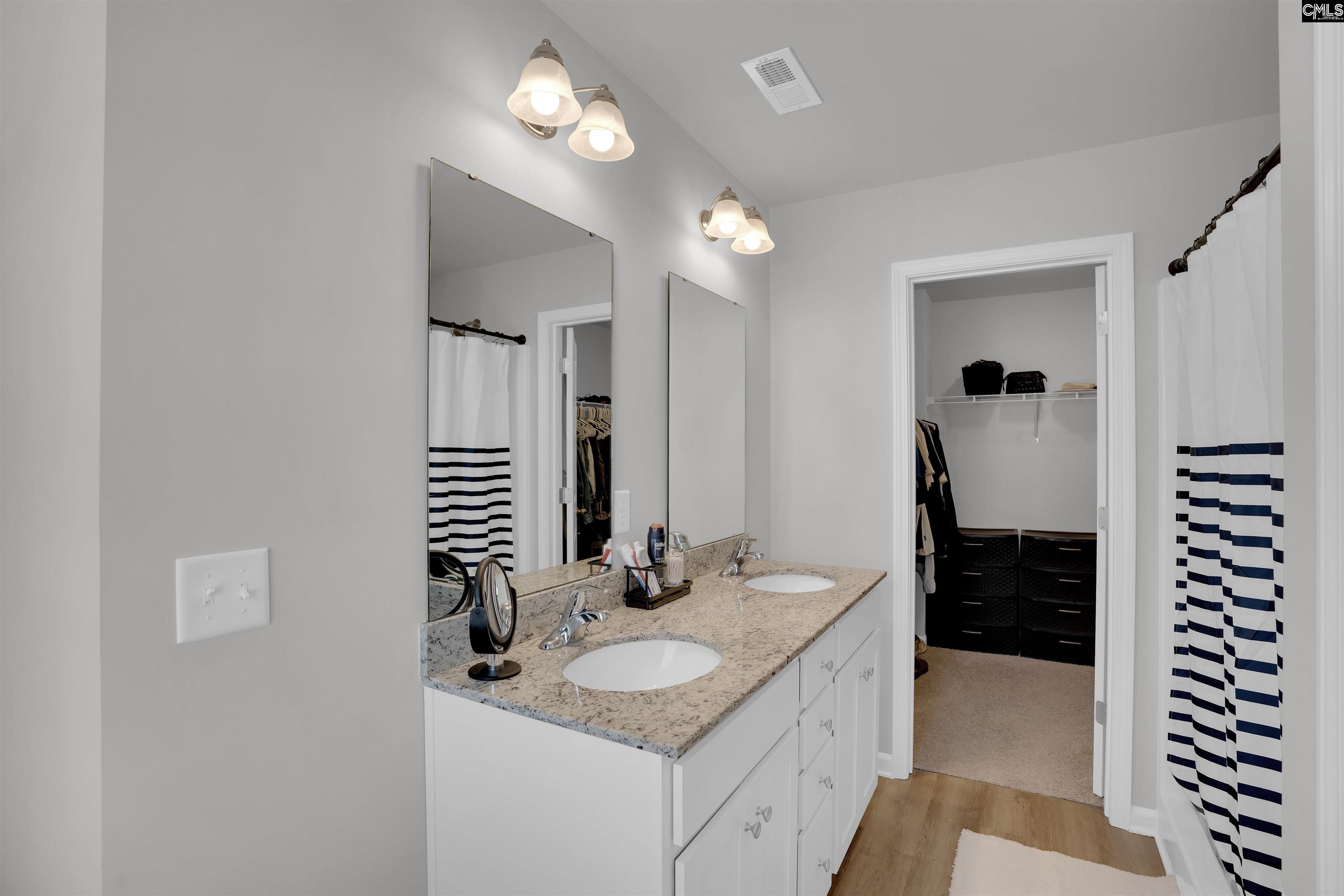 1070 Crescent Moon Loop Hopkins, SC 29061
