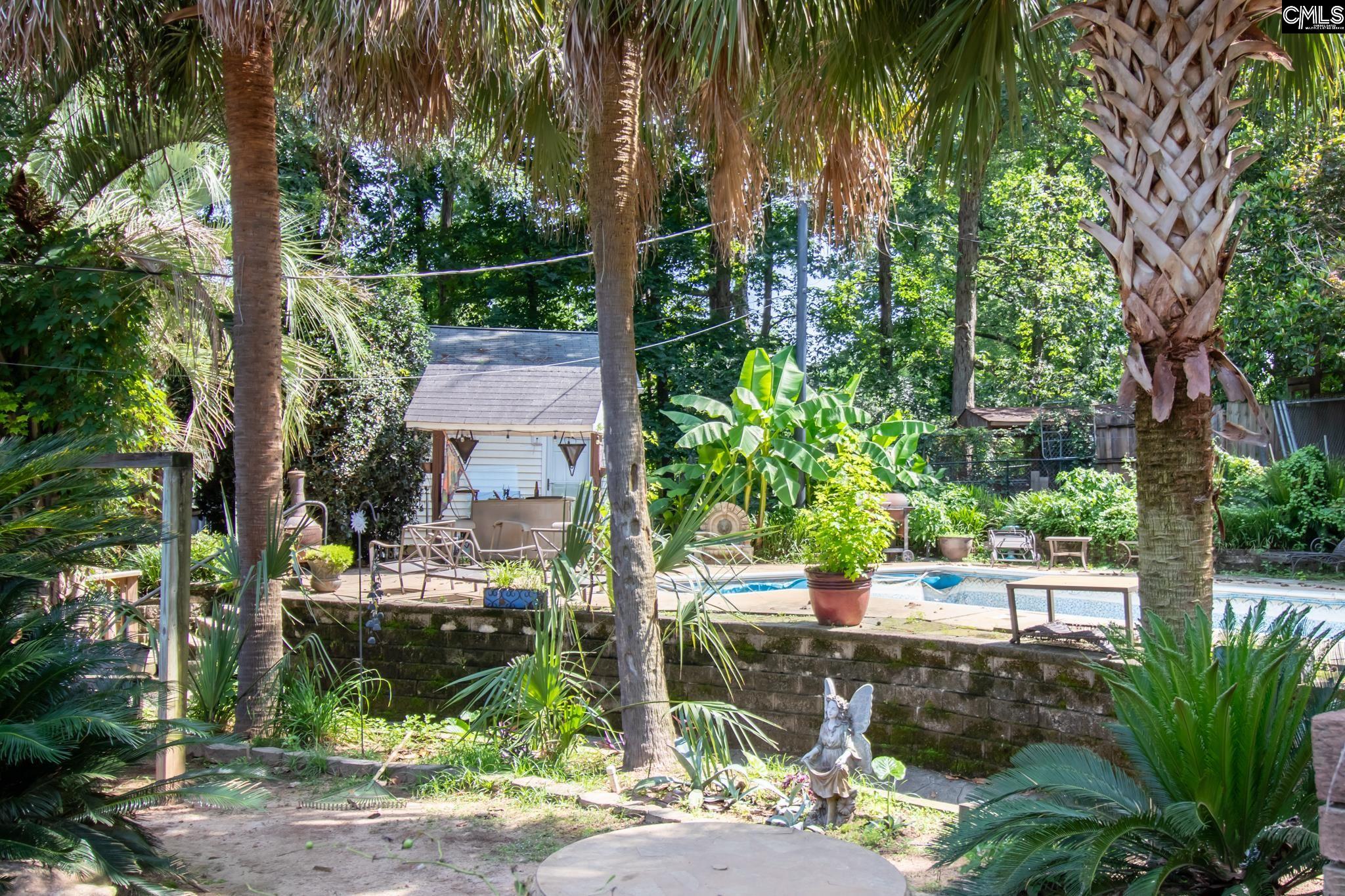 Very spacious resort like feel in the presence of your own private backyard!