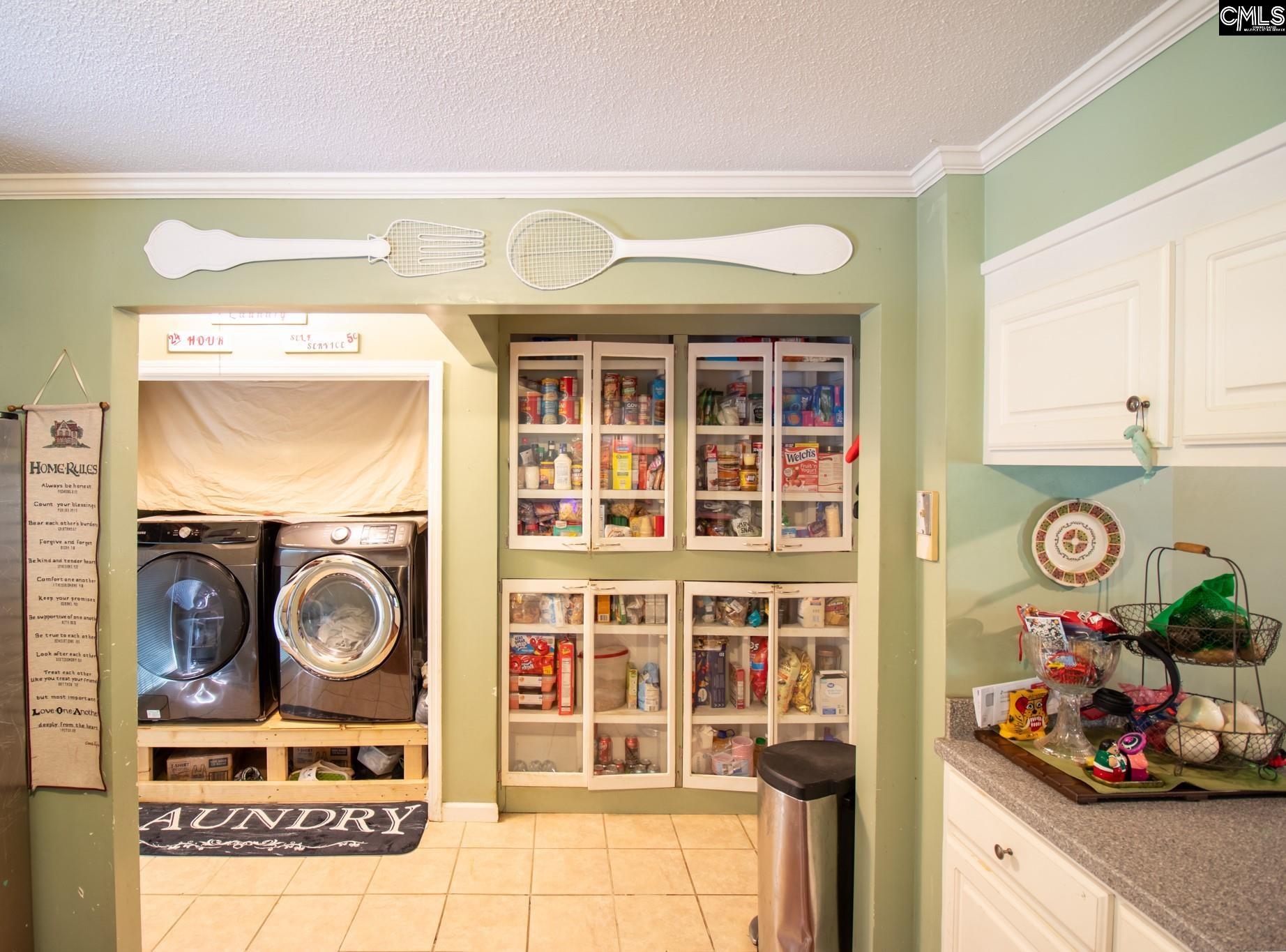 Features a huge pantry space!