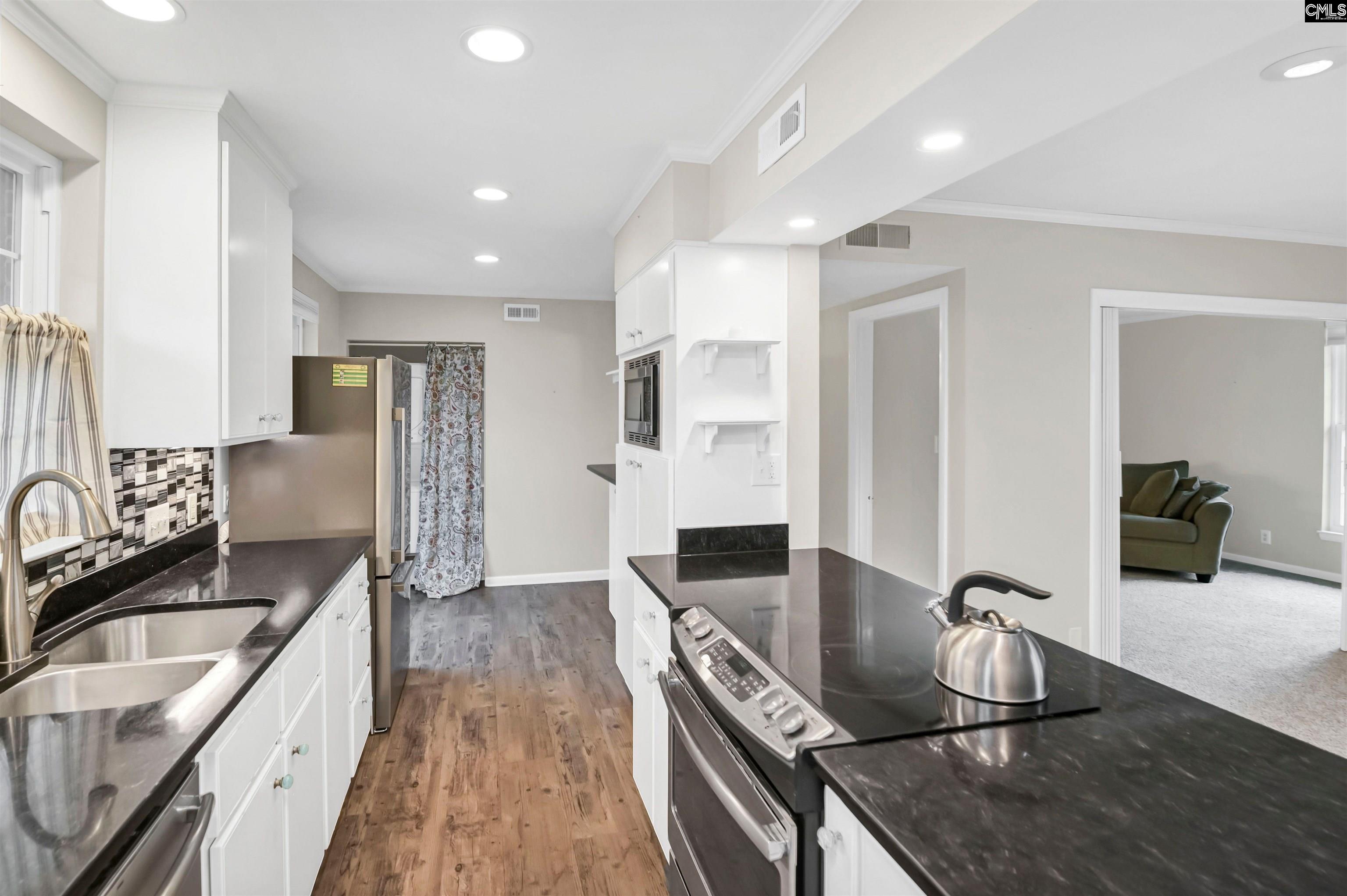 5225 Clemson Columbia, SC 29206