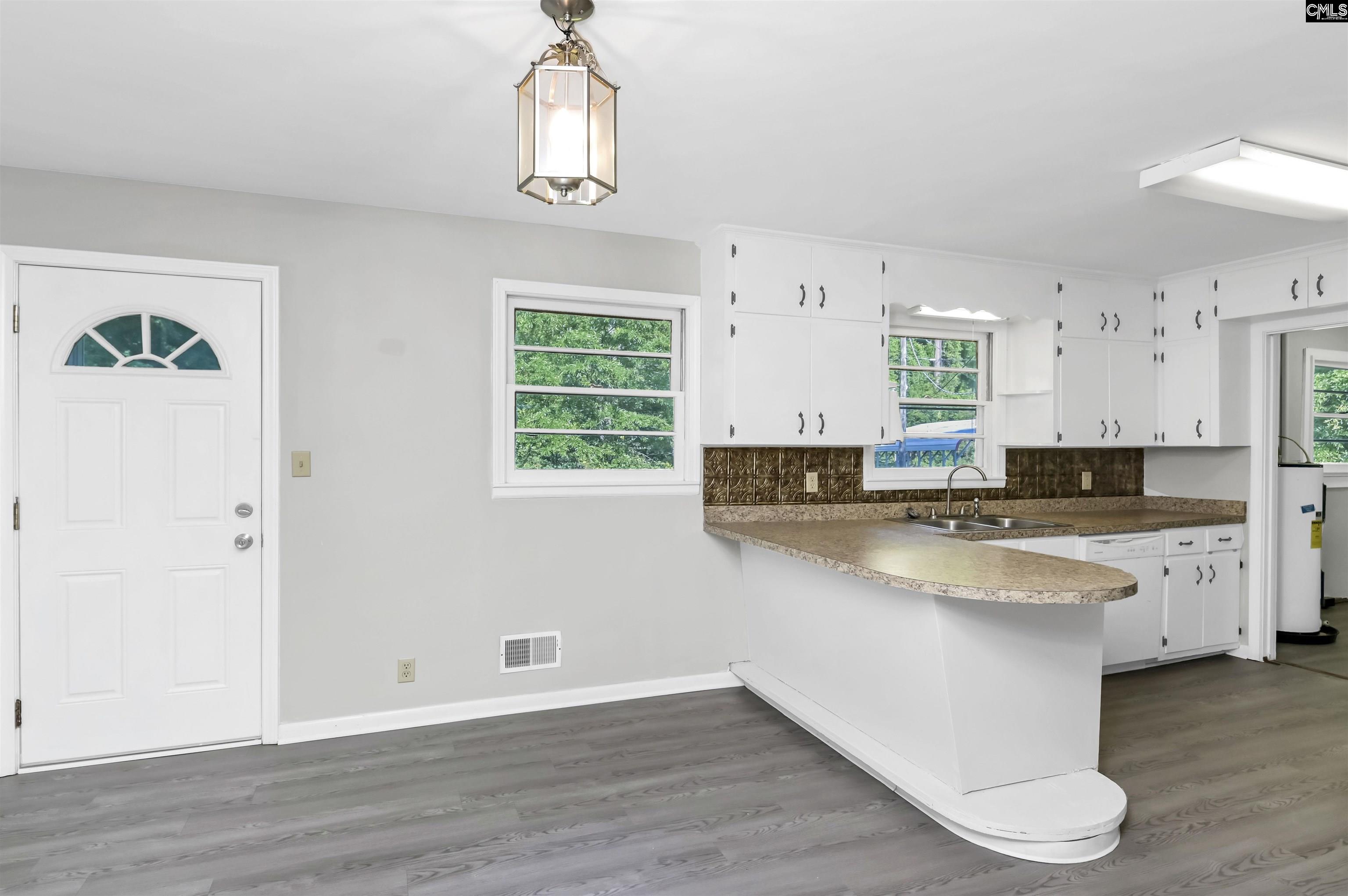 614 Piney Woods Road Columbia, SC 29210