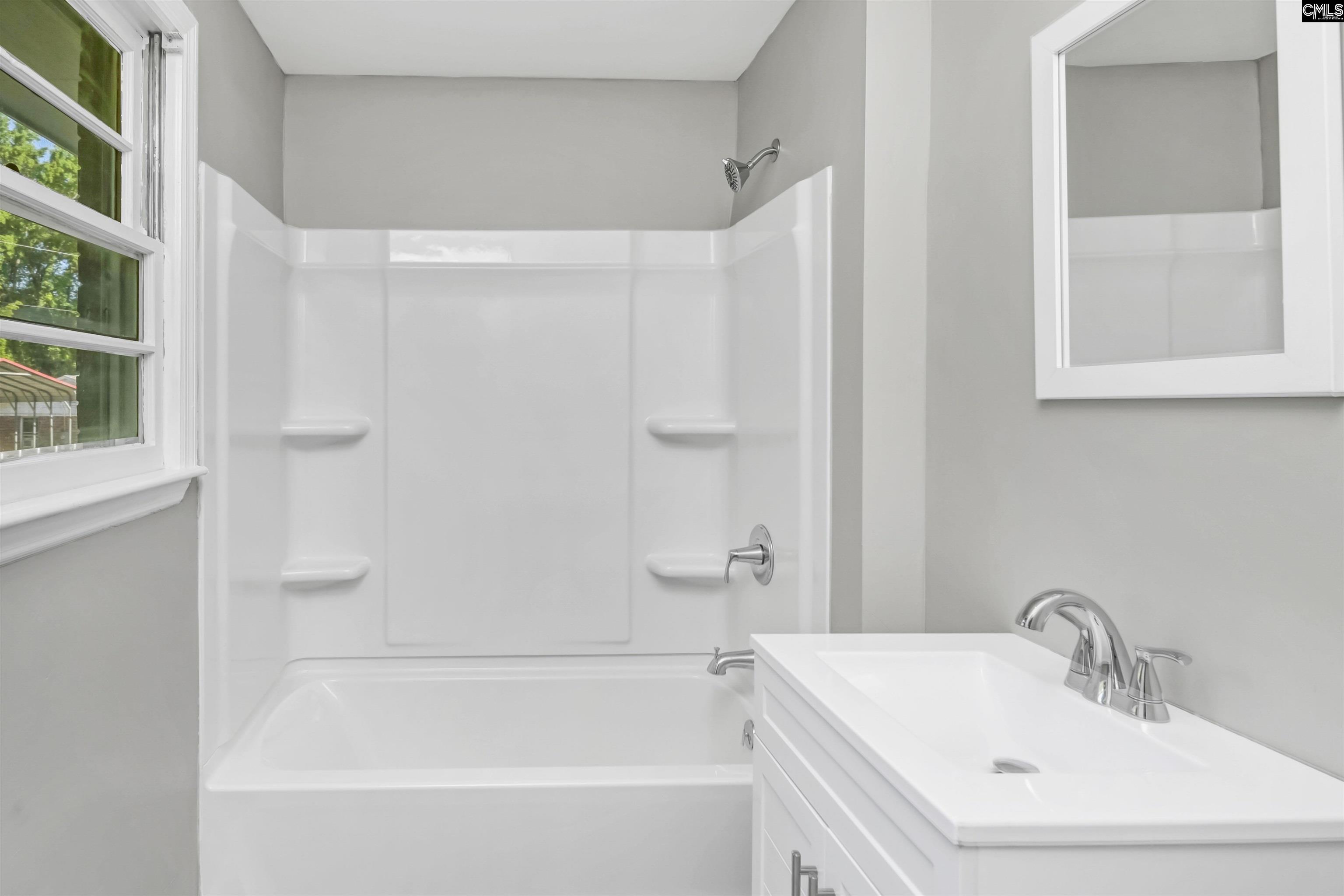 614 Piney Woods Road Columbia, SC 29210