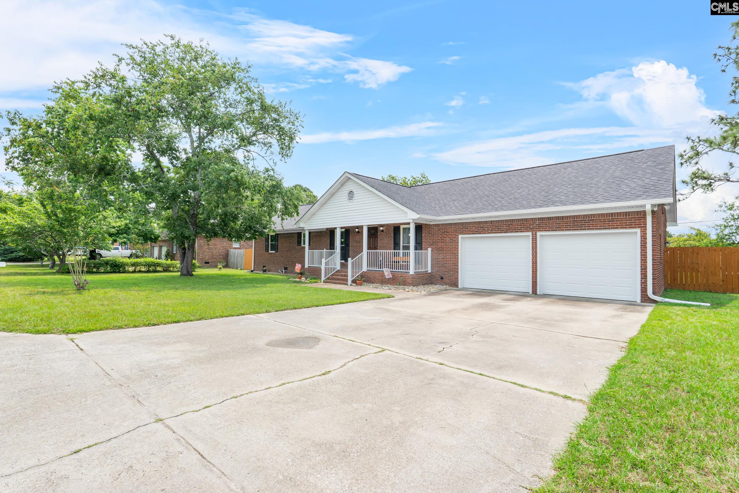 500 Deanna Court, Lexington, South Carolina image 2