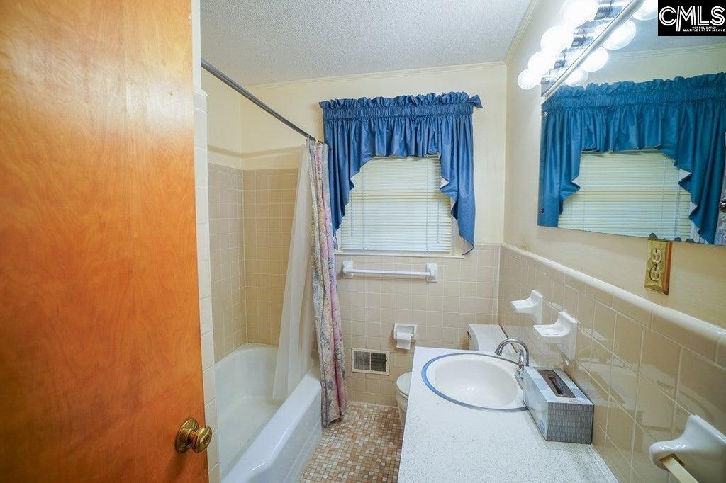 114 Robinson, North, South Carolina image 15