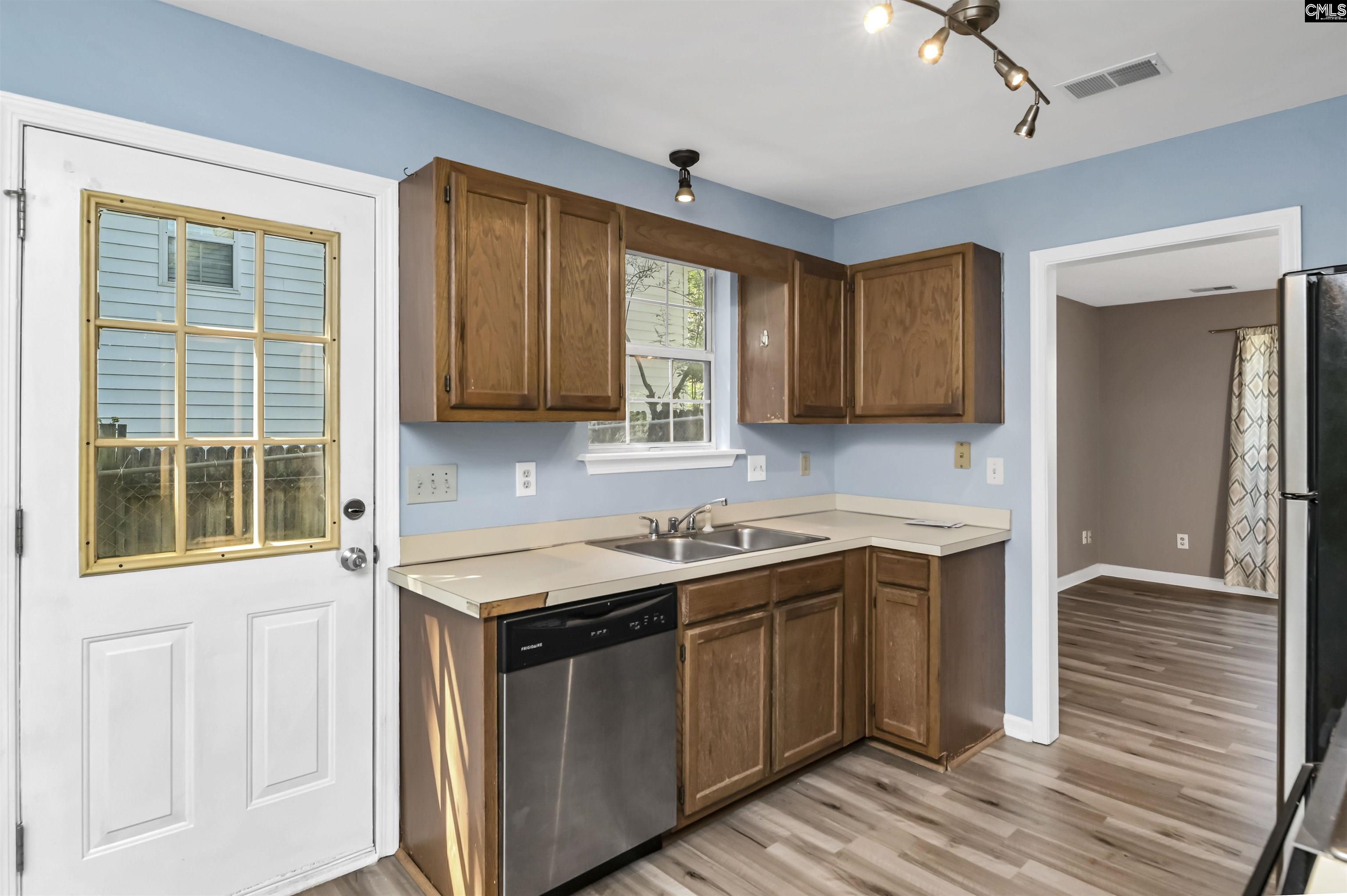 154 Stonewood Drive, West Columbia, South Carolina image 6