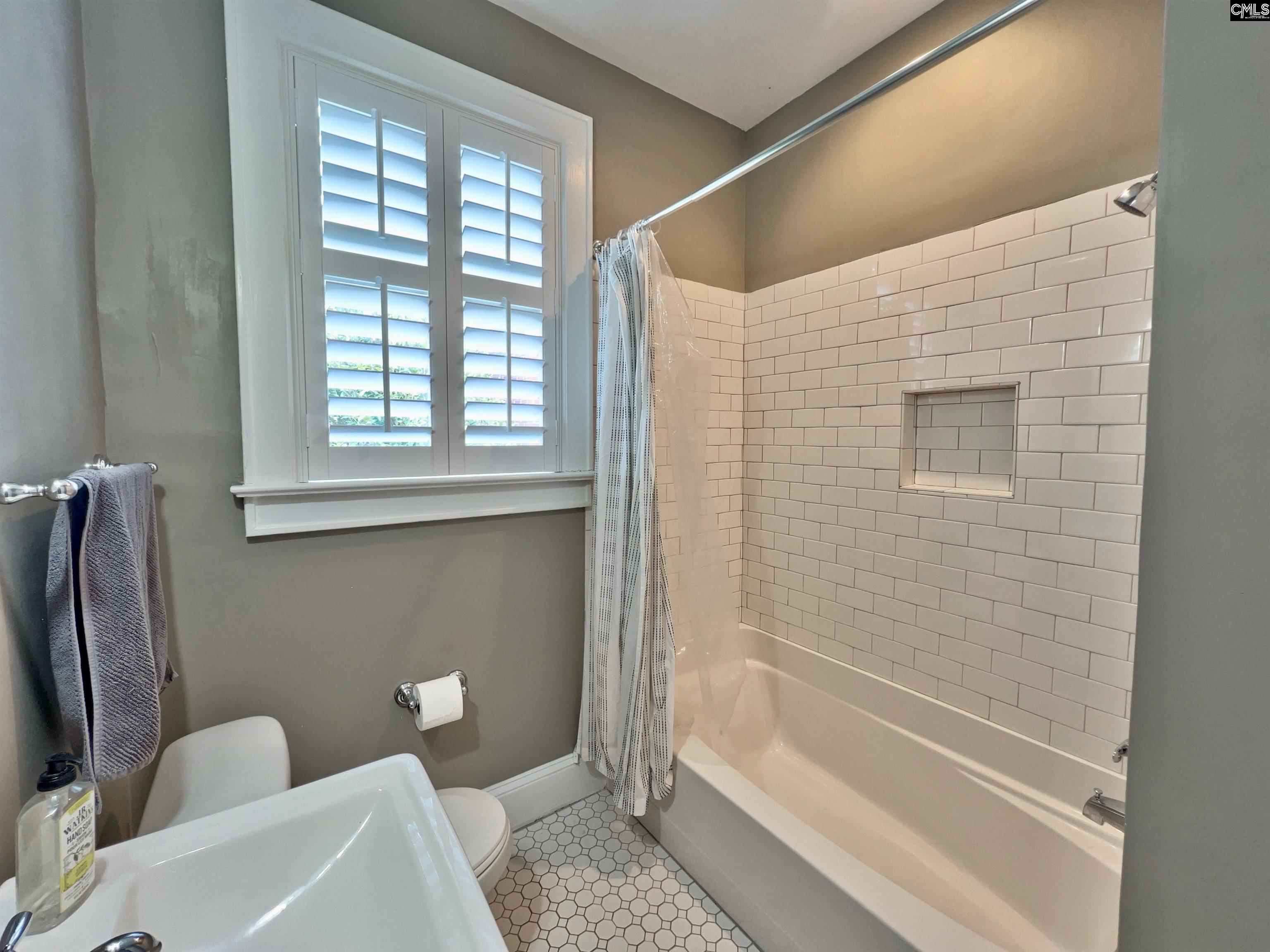 1412 Hagood Avenue Columbia, SC 29205-1327
