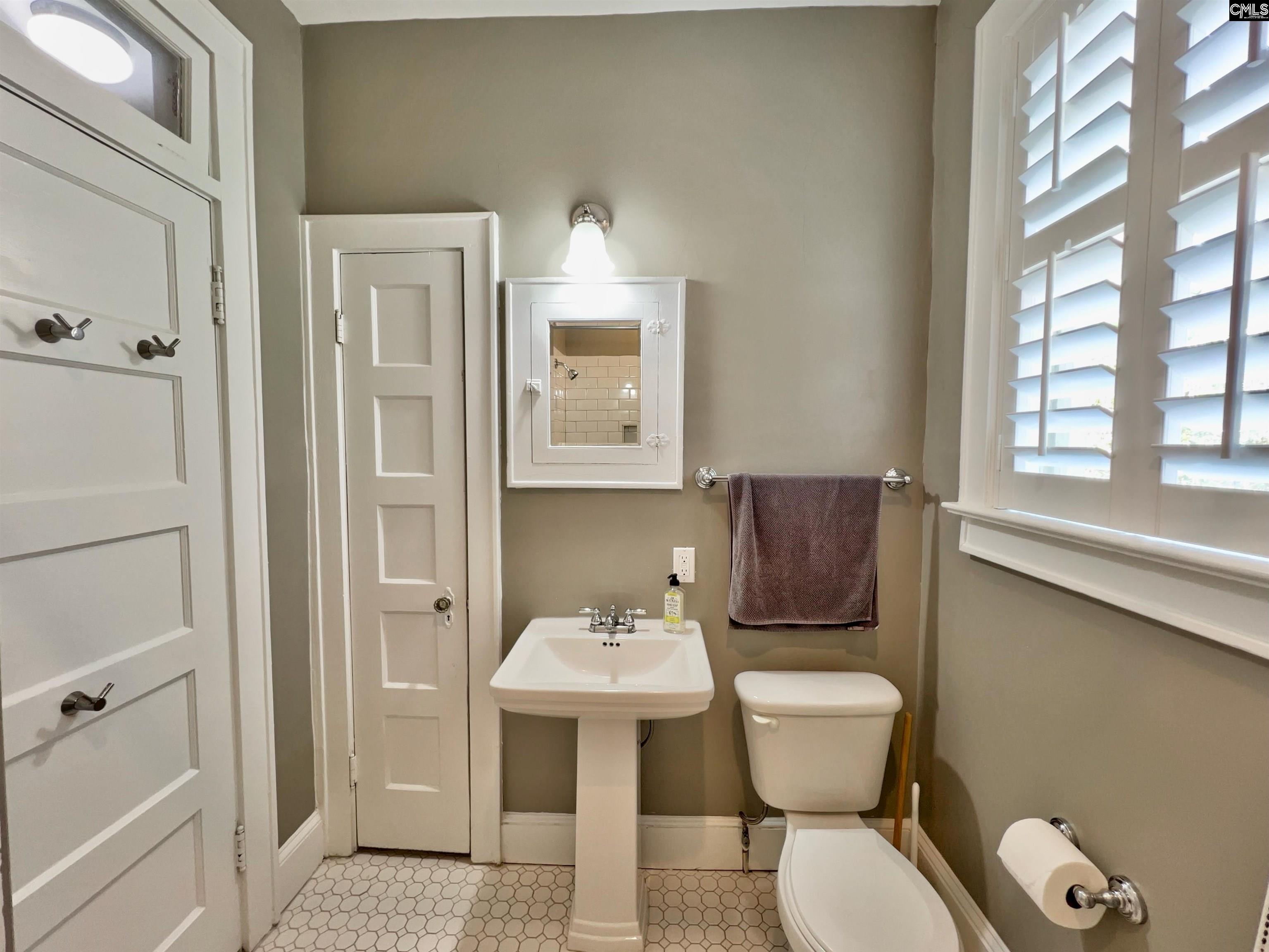 1412 Hagood Avenue Columbia, SC 29205-1327