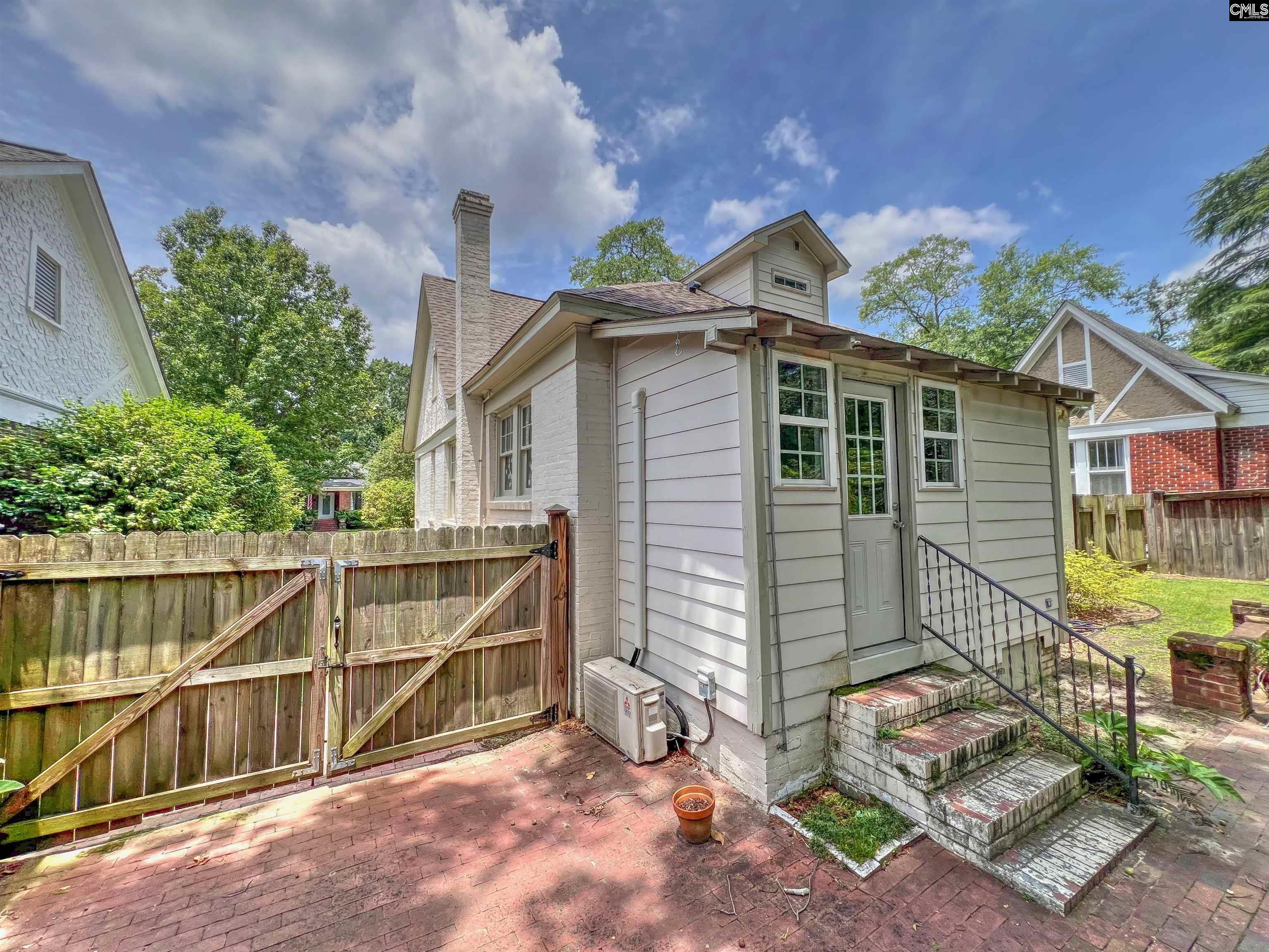 1412 Hagood Avenue Columbia, SC 29205-1327