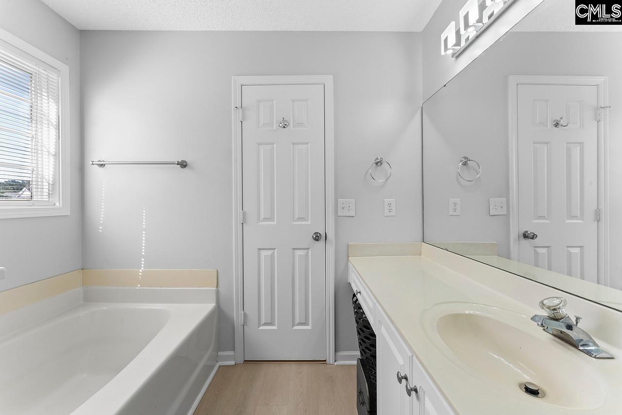 218 Founders Ridge Rd Columbia, SC 29229