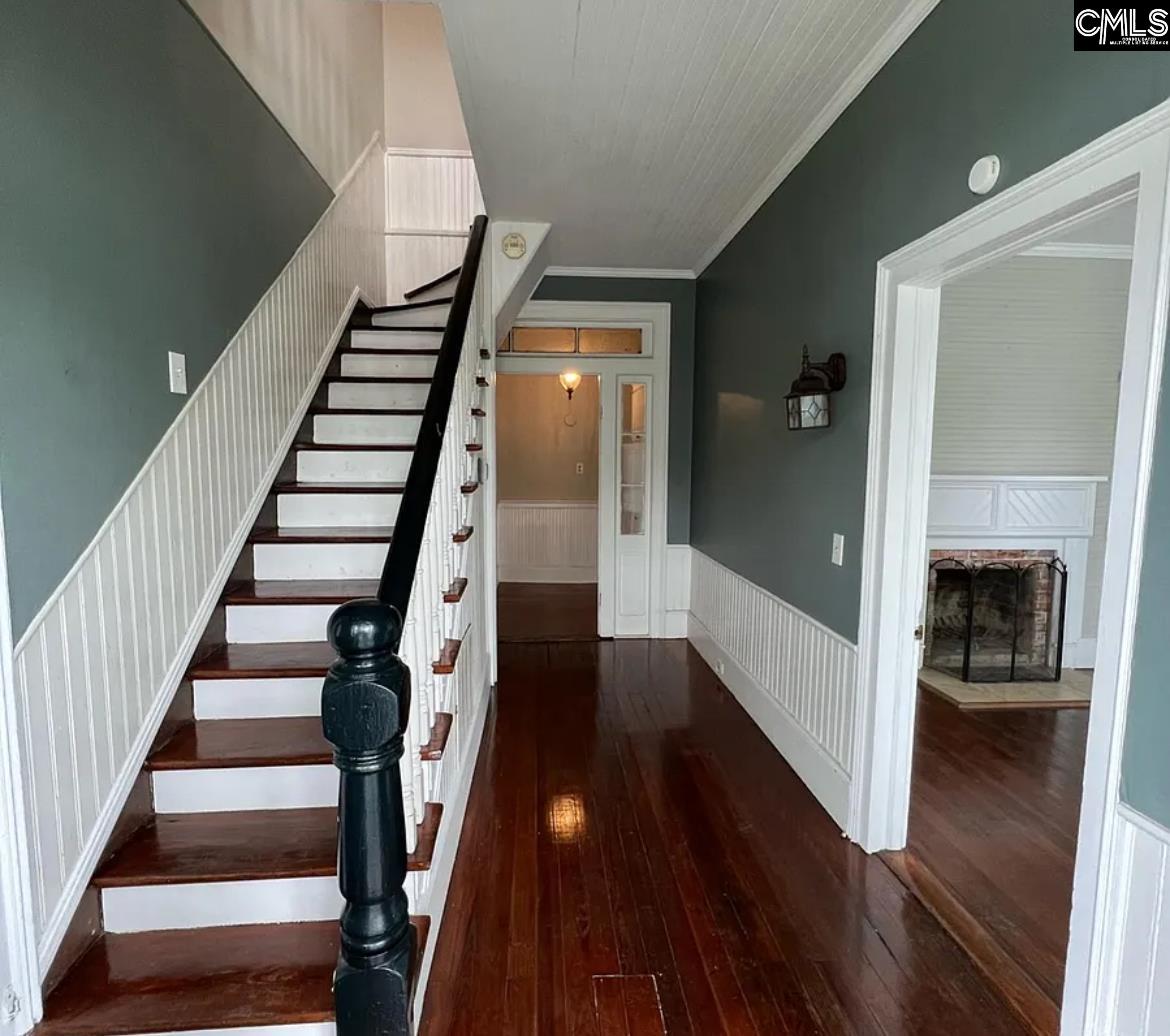 515 Center West Columbia, SC 29169