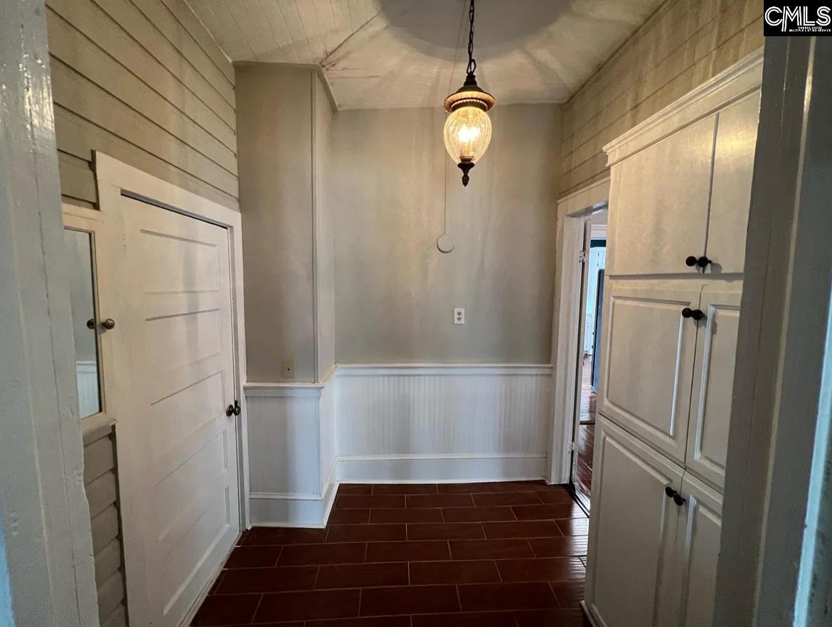 515 Center West Columbia, SC 29169
