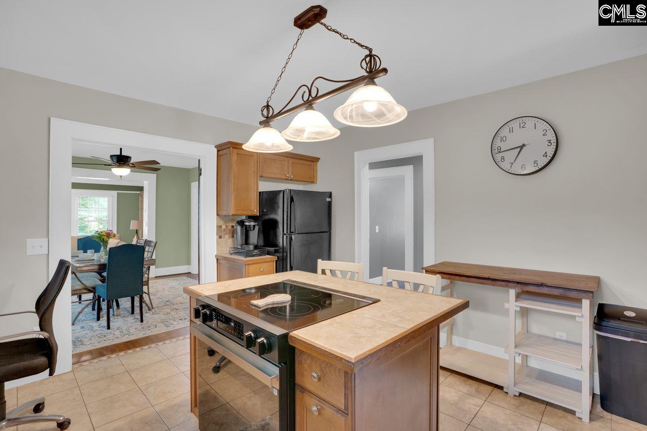 Room to expand--add more cabinetry, a wine fridge, or a beverage bar.