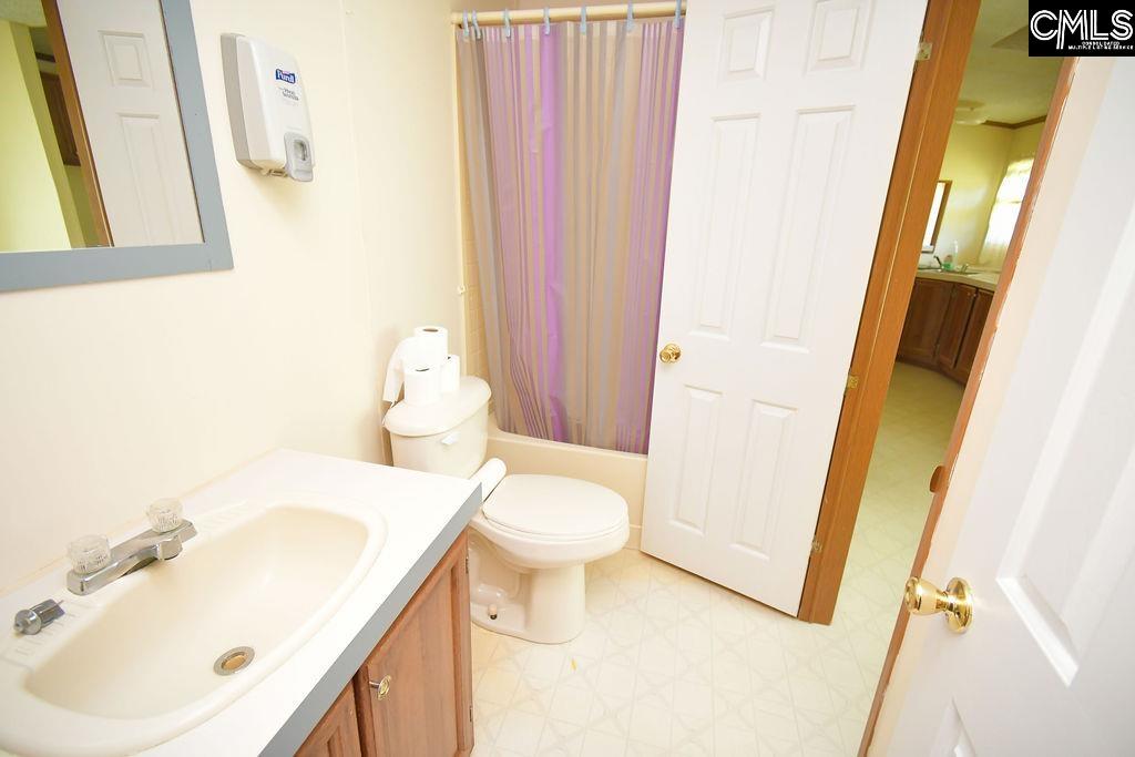 743 Second Texas Road St. George, SC 29477