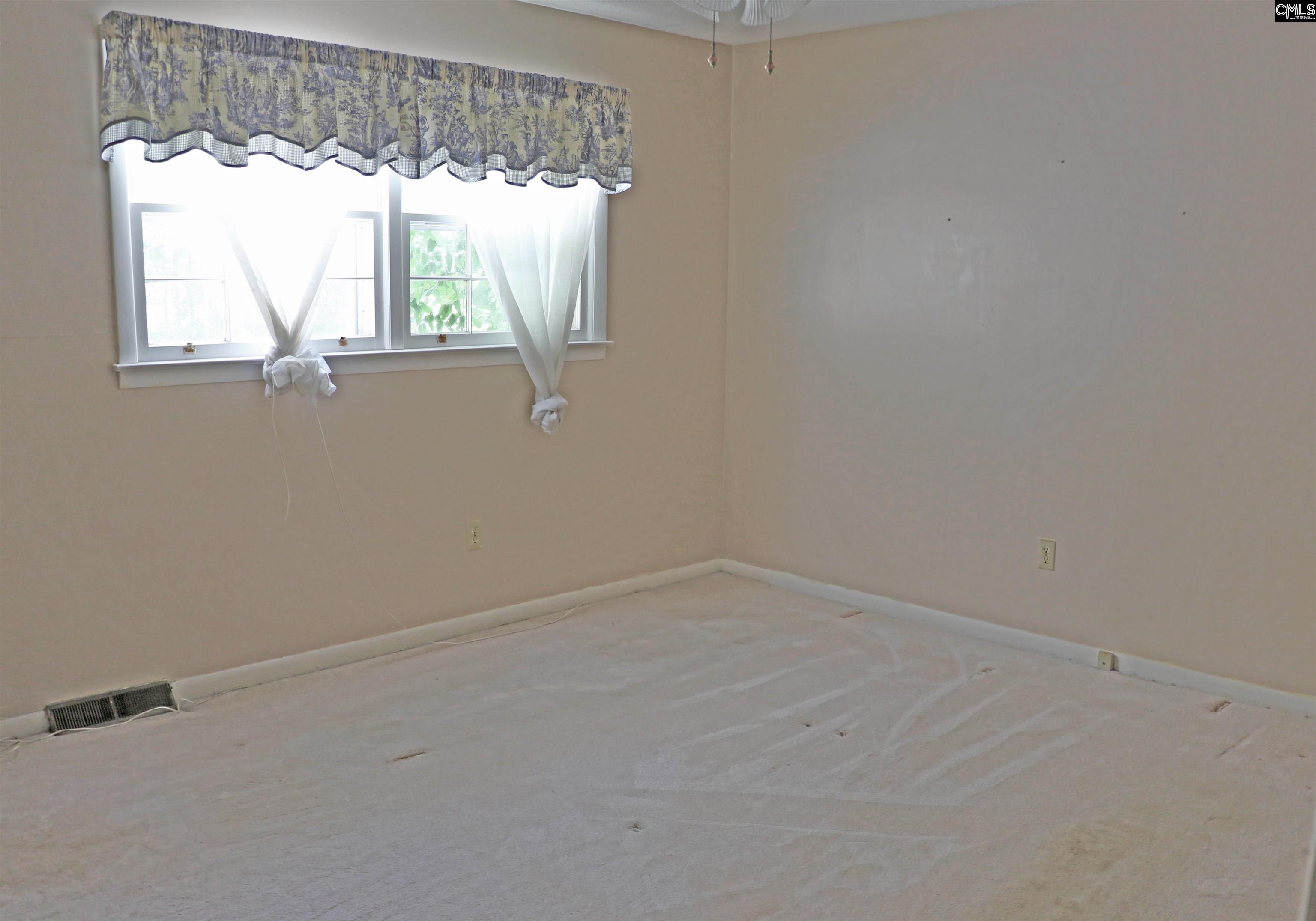 429 Donna Street Williston, SC 29853