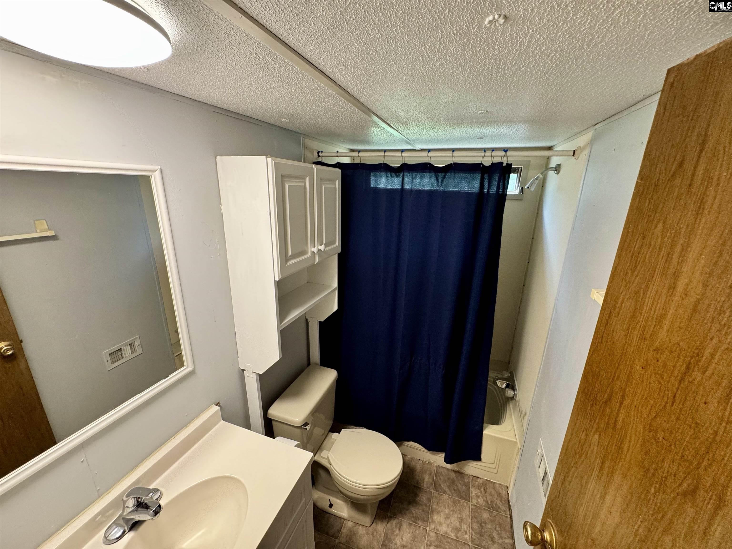 1010 Pineview Street Camden, SC 29020