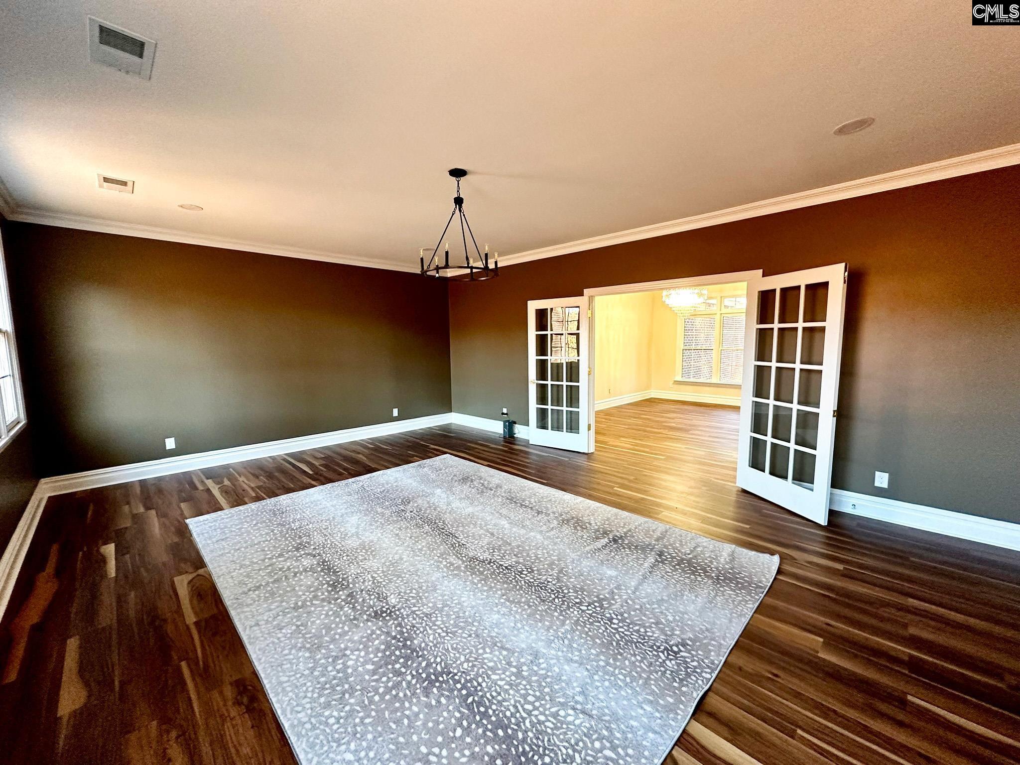55 Longest Drive St. Matthews, SC 29135
