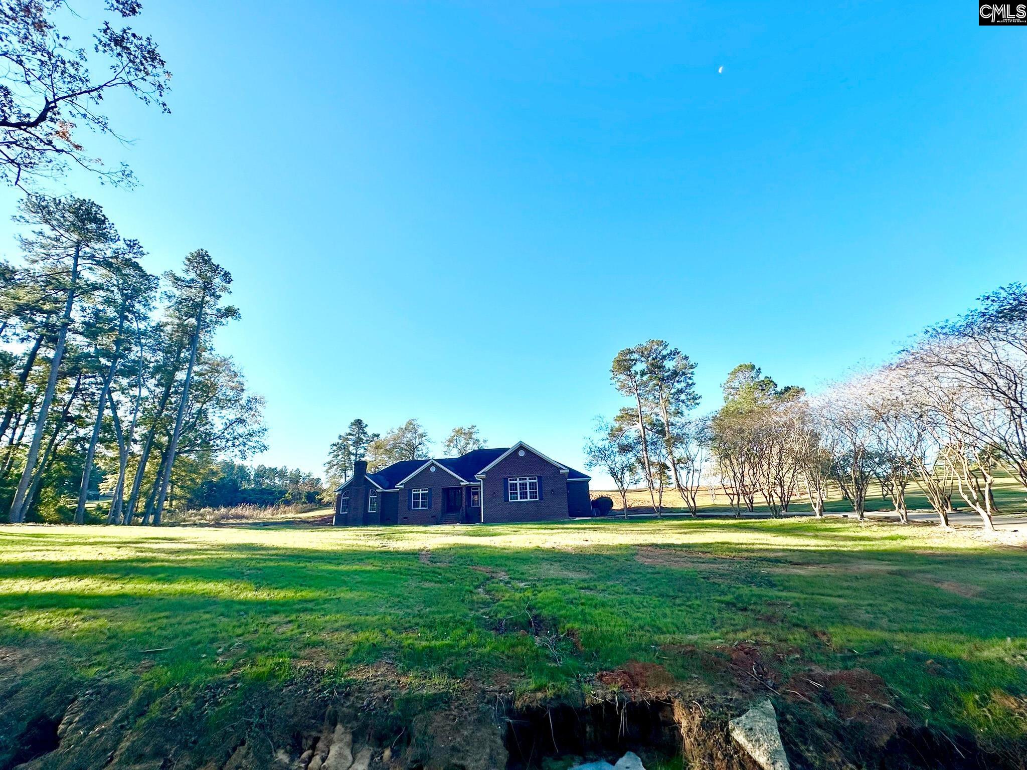 55 Longest Drive St. Matthews, SC 29135