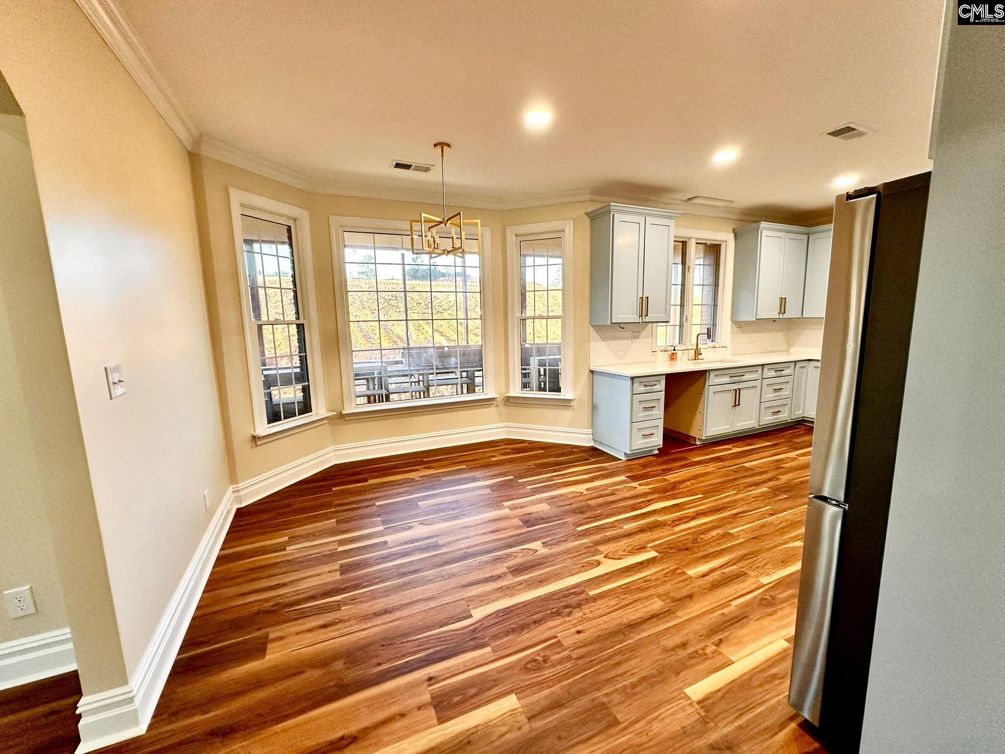 55 Longest Drive St. Matthews, SC 29135