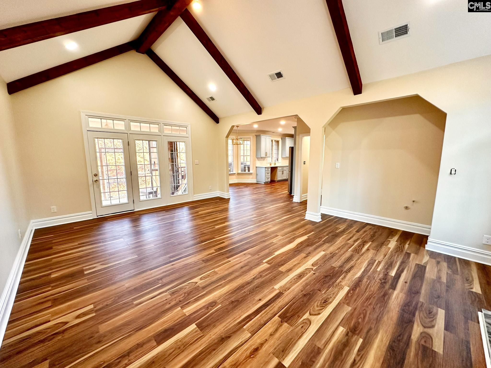 55 Longest Drive St. Matthews, SC 29135
