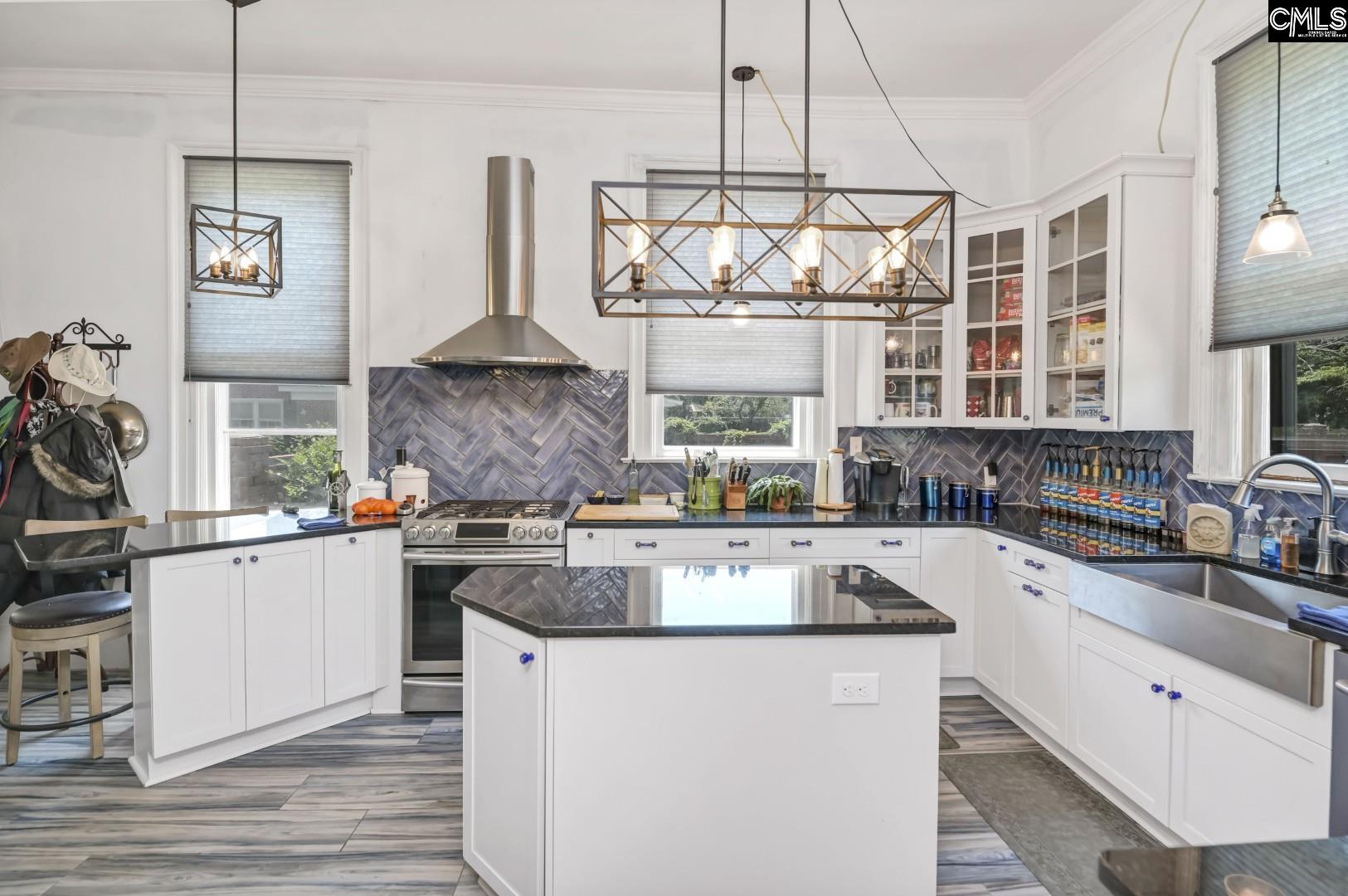 1902 Bridge Street St. Matthews, SC 29135
