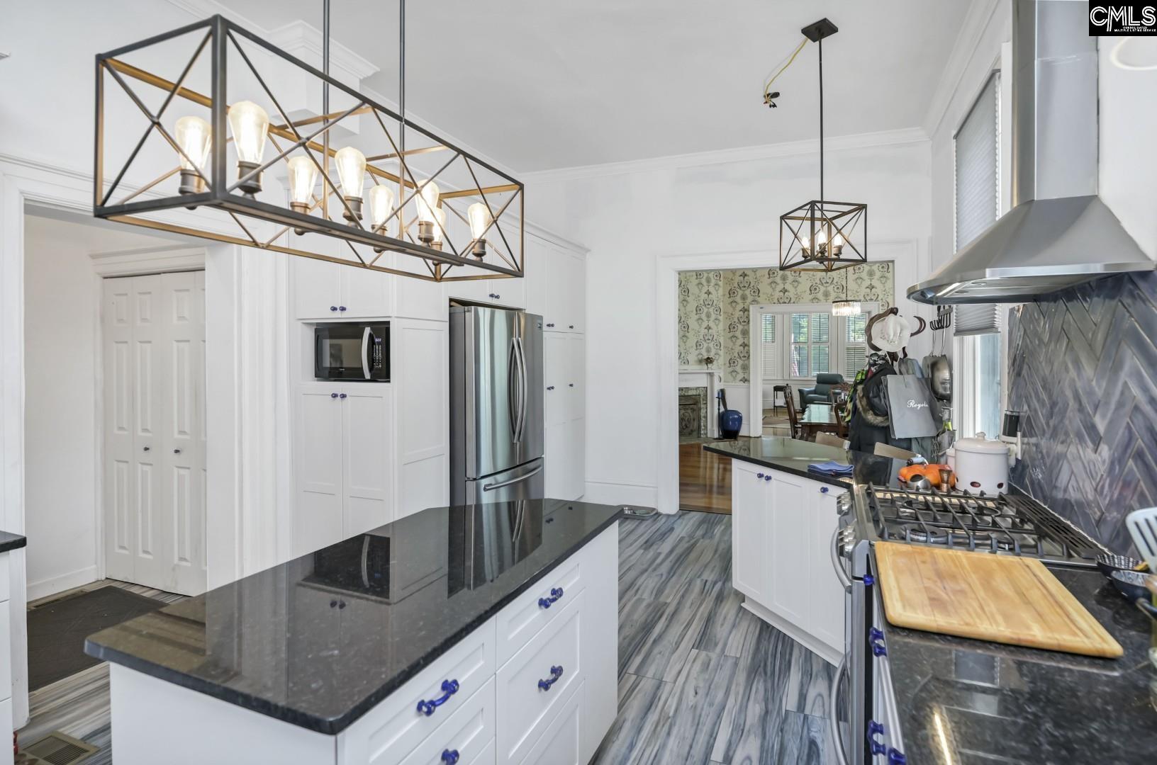 1902 Bridge Street St. Matthews, SC 29135