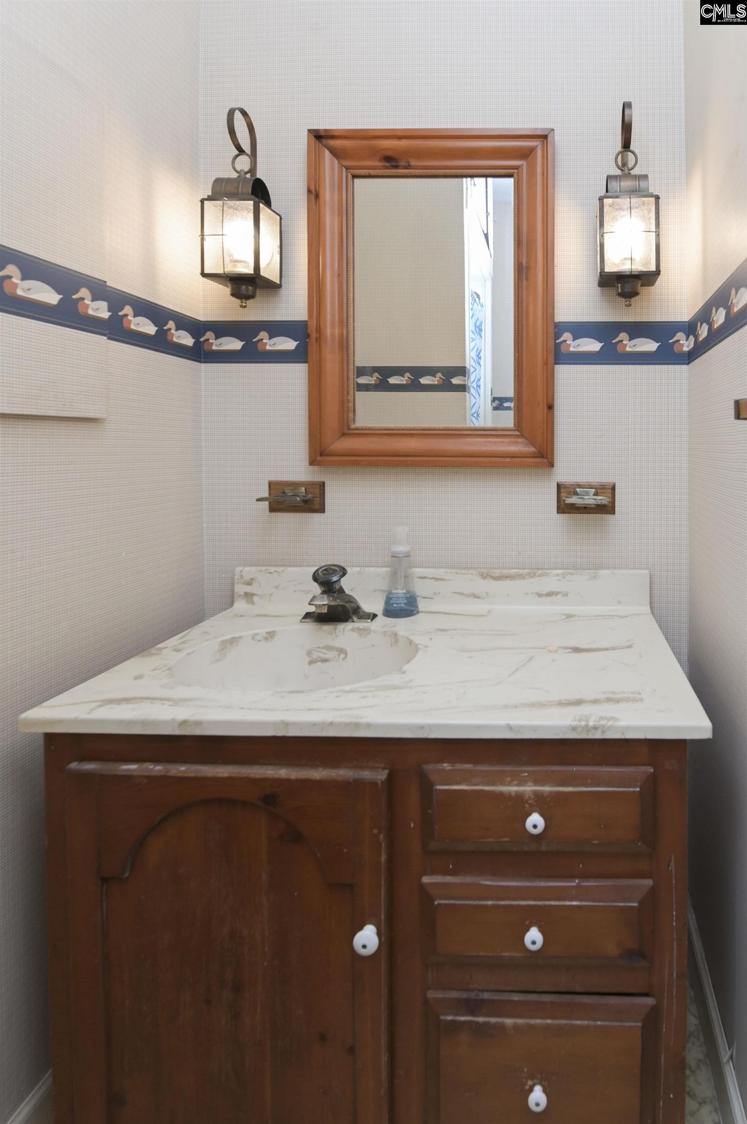 1902 Bridge Street St. Matthews, SC 29135