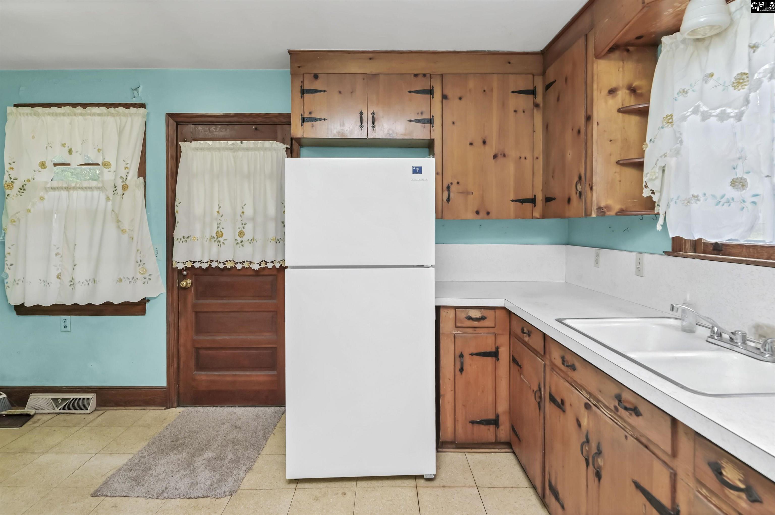 1522 Hibiscus Street Columbia, SC 29256-4716