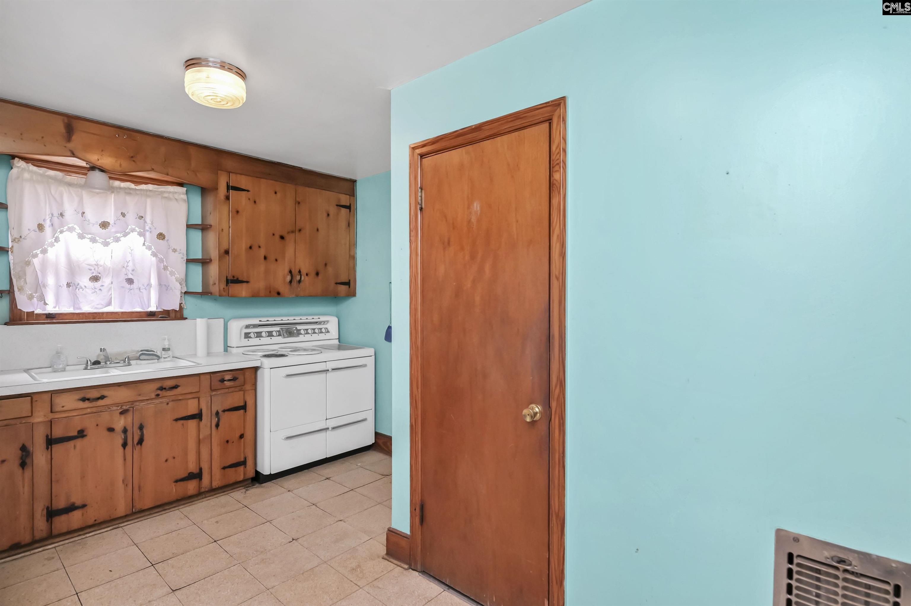1522 Hibiscus Street Columbia, SC 29256-4716