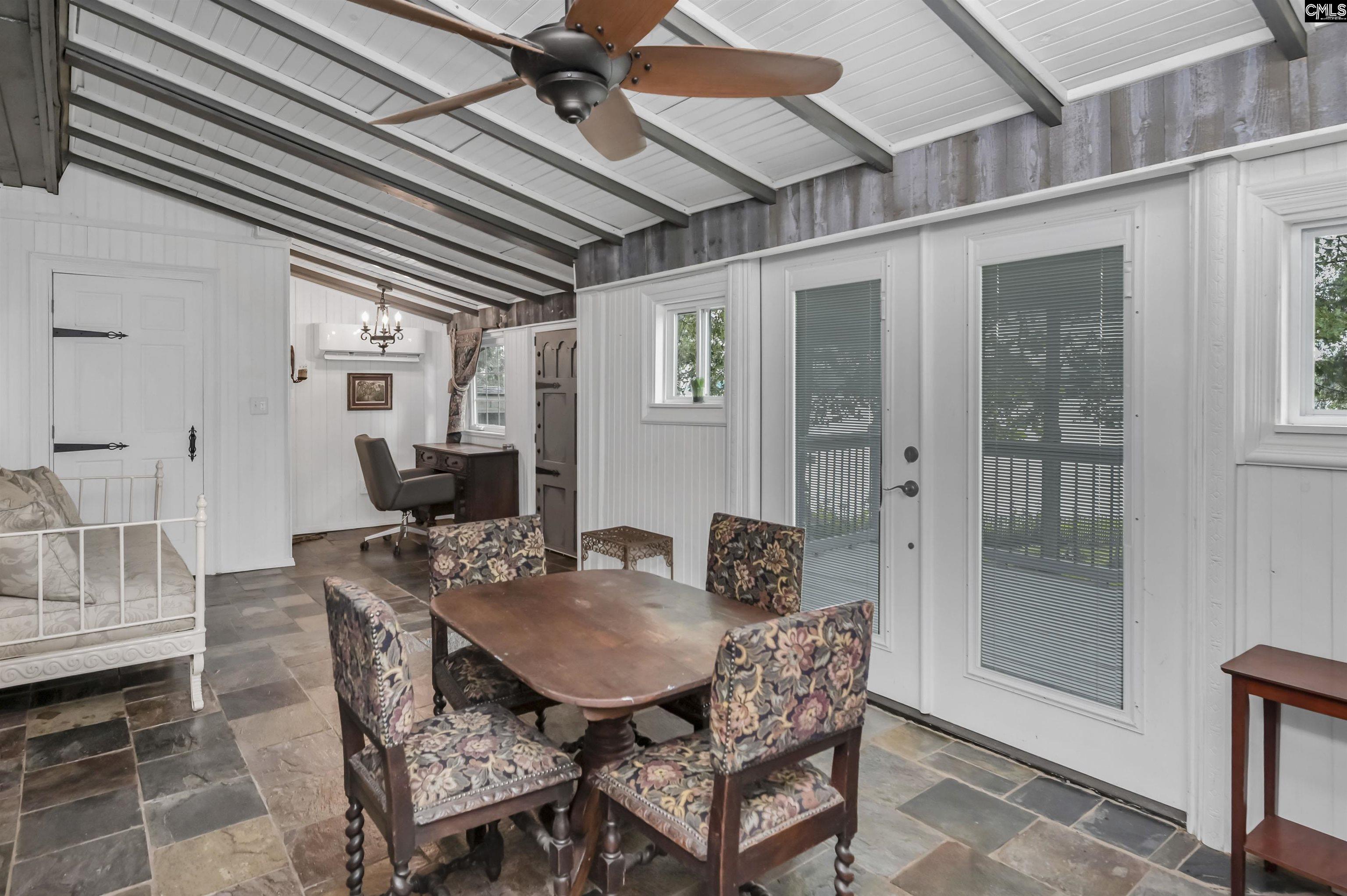 648 E Point Drive Gilbert, SC 29054