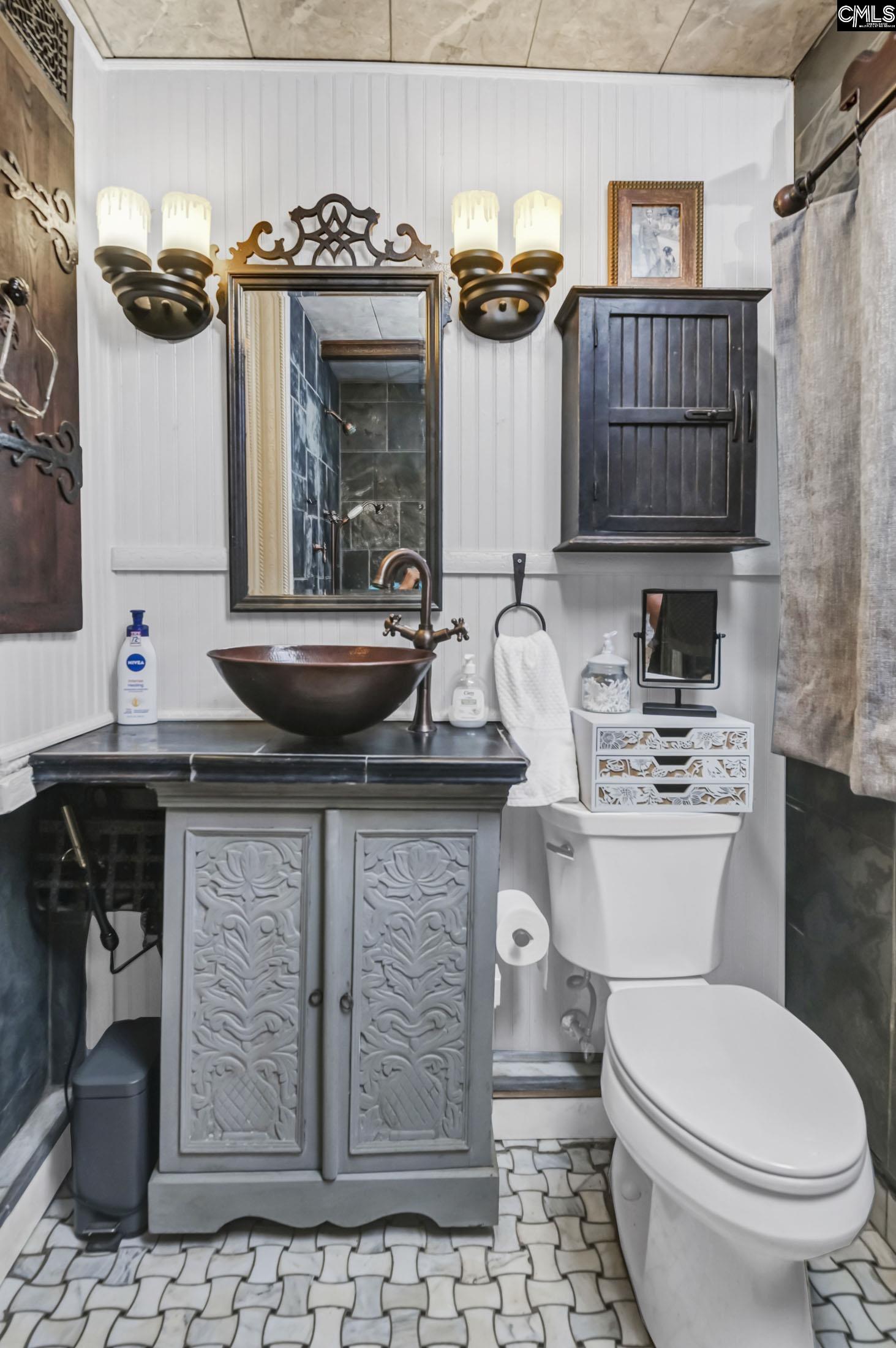 648 E Point Drive Gilbert, SC 29054