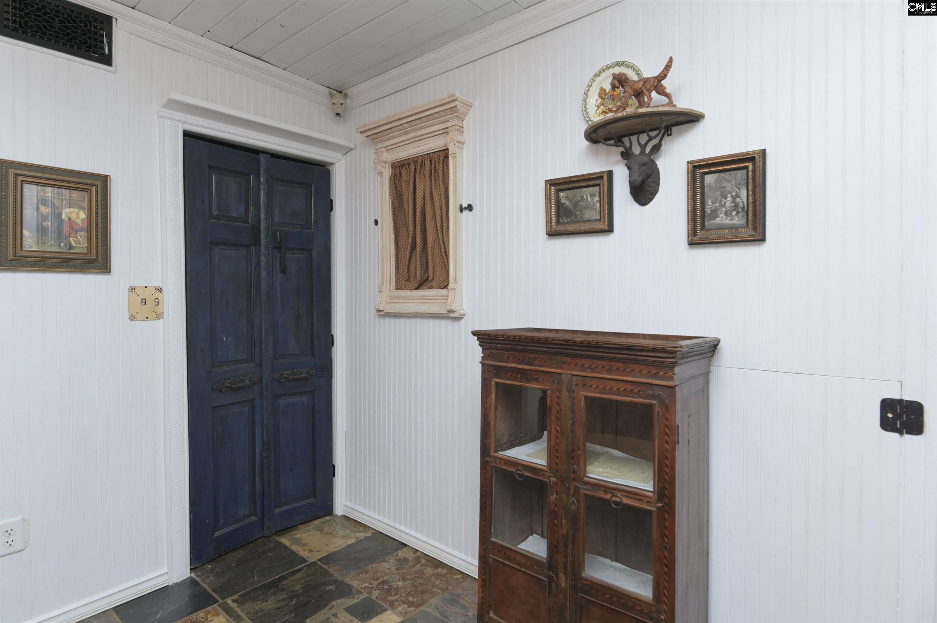 648 E Point Drive Gilbert, SC 29054
