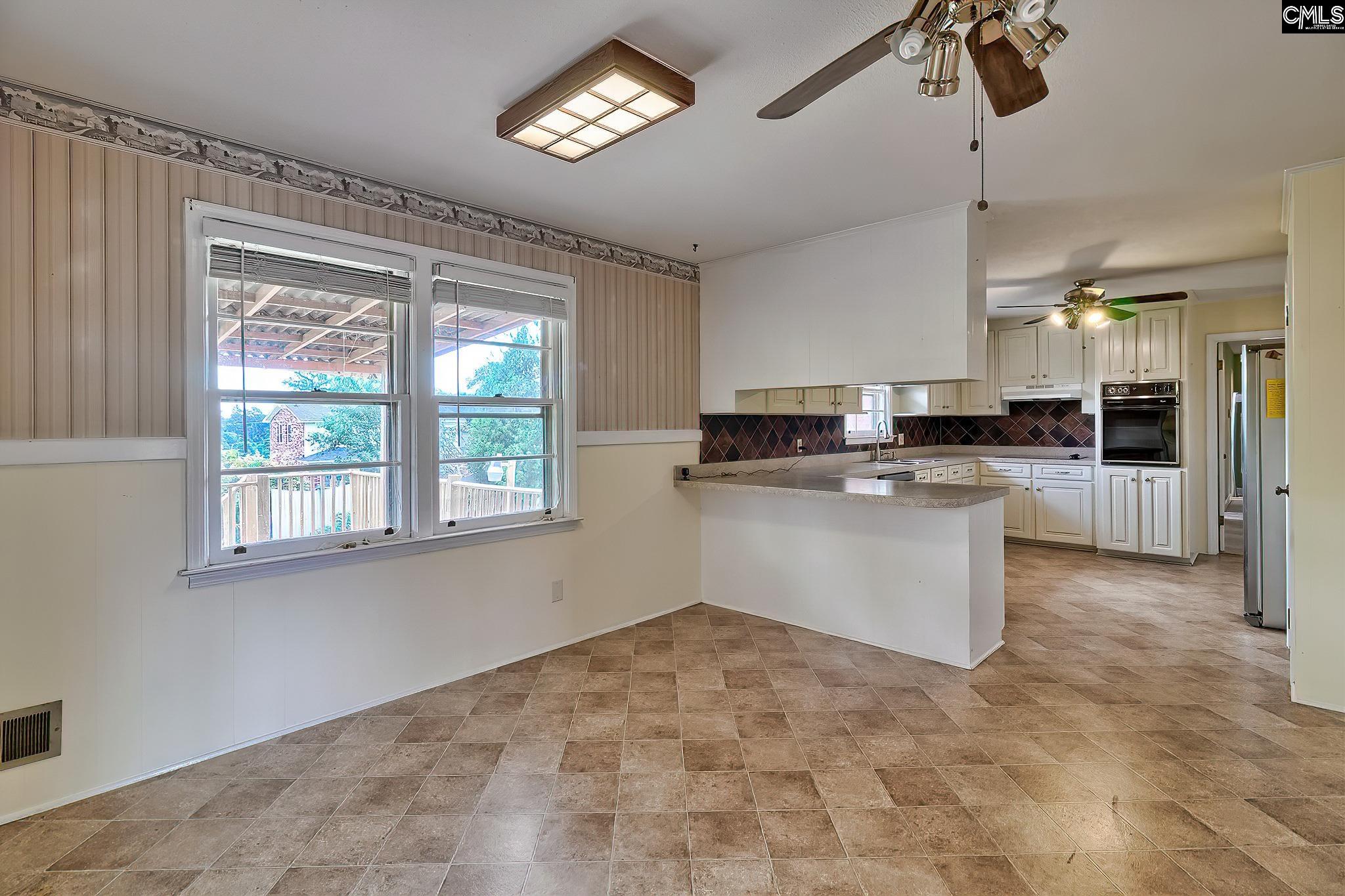 909 Camelot Drive, West Columbia, South Carolina image 8