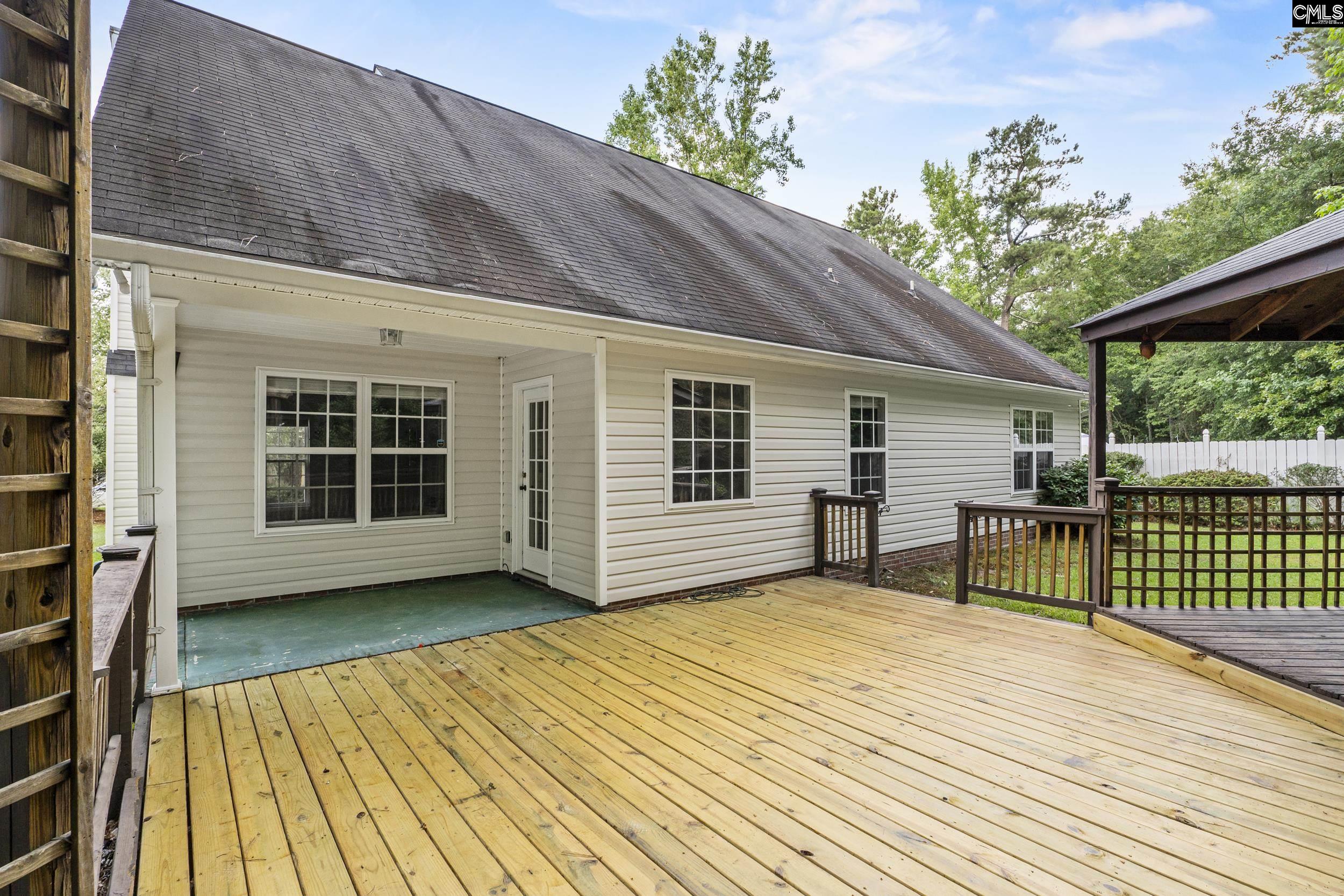 231 Elmwood Elgin, SC 29045
