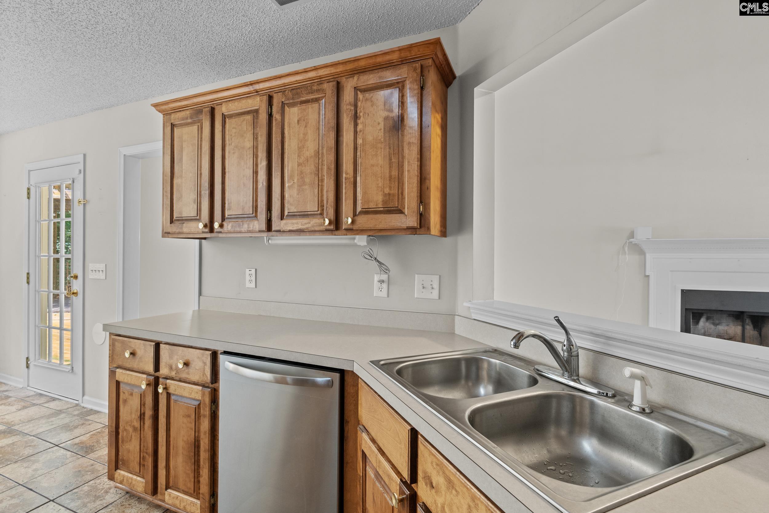 231 Elmwood Elgin, SC 29045