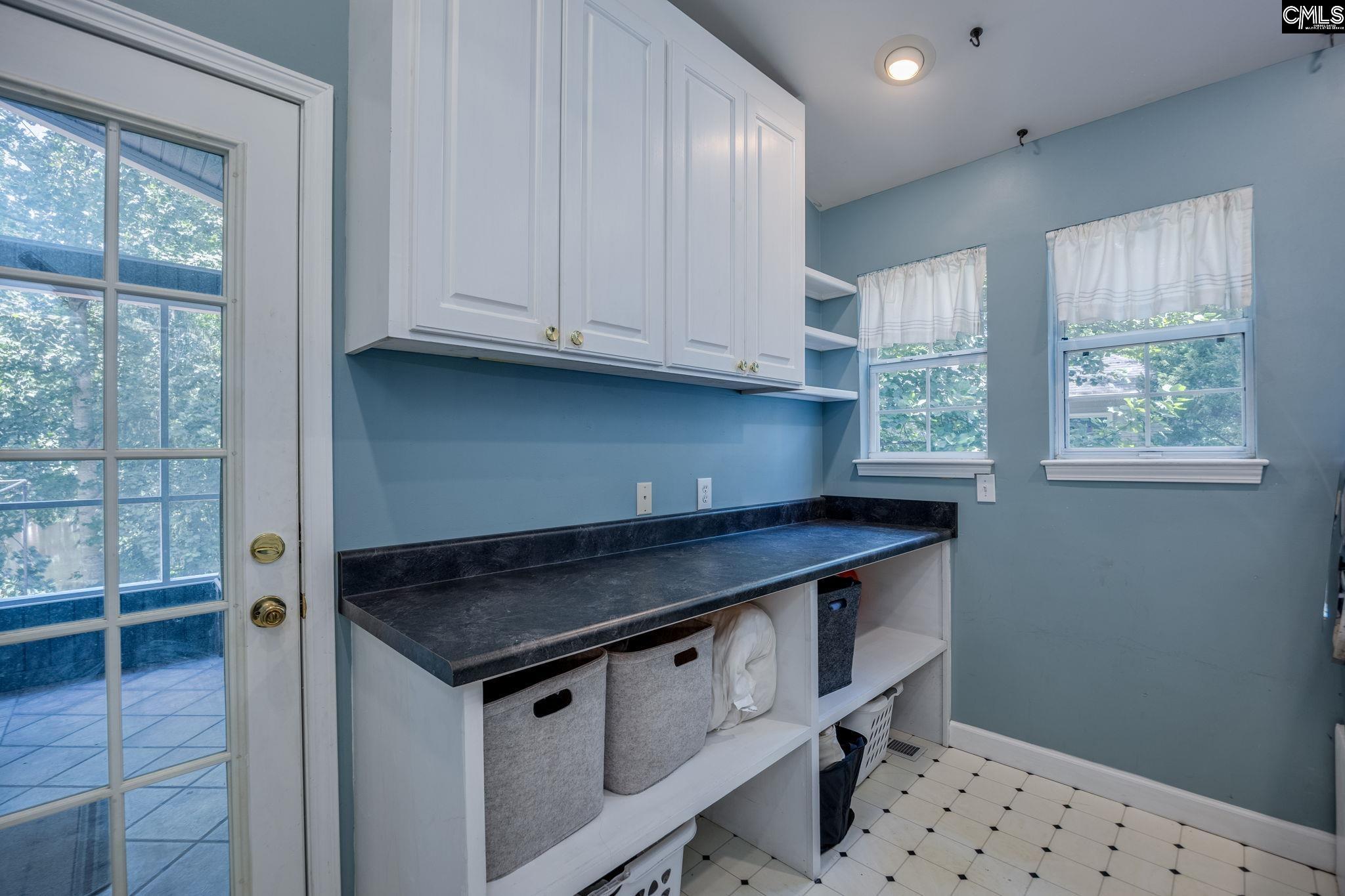513 Winding Way Columbia, SC 29212