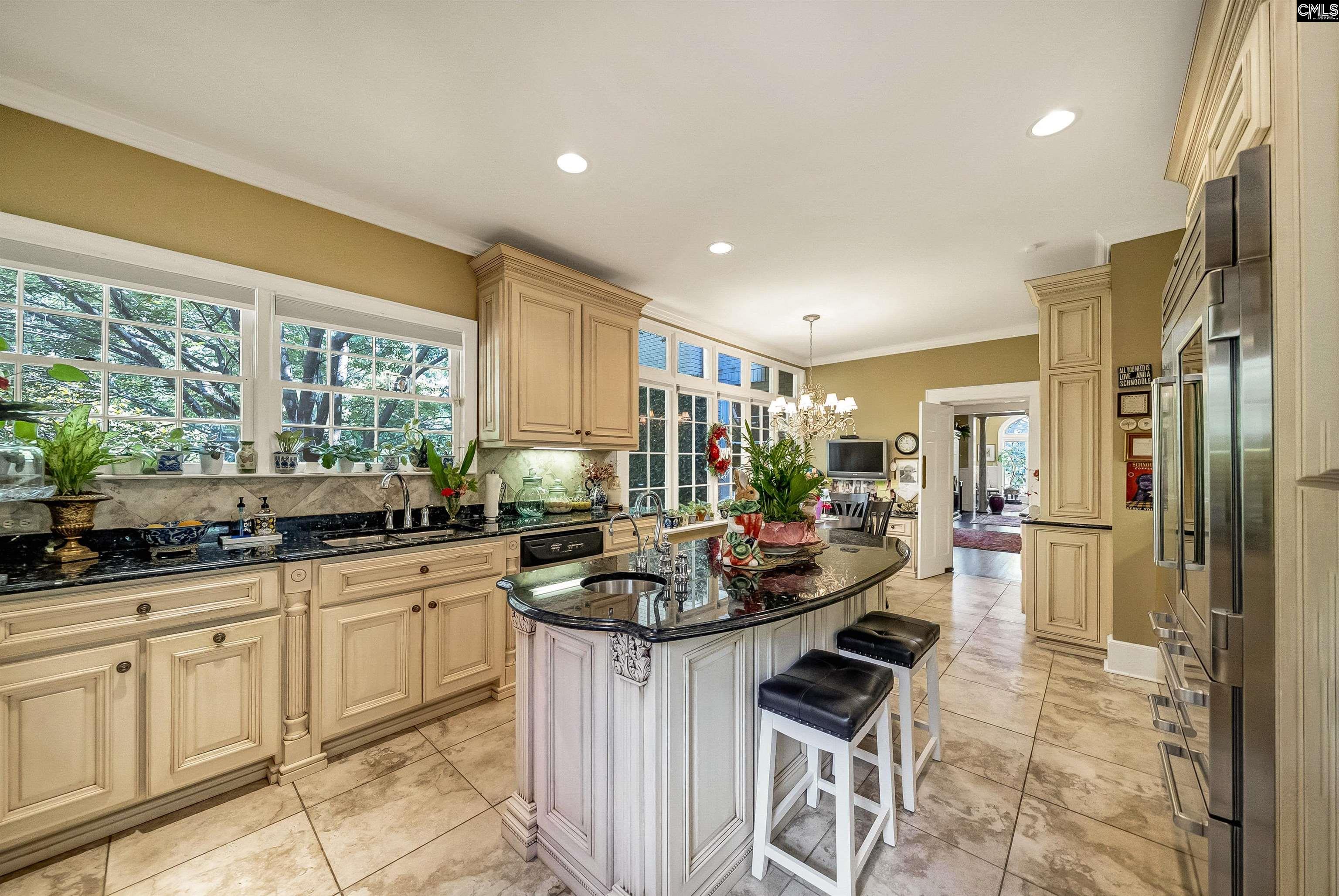 121 Saluda Avenue Columbia, SC 29205-3028