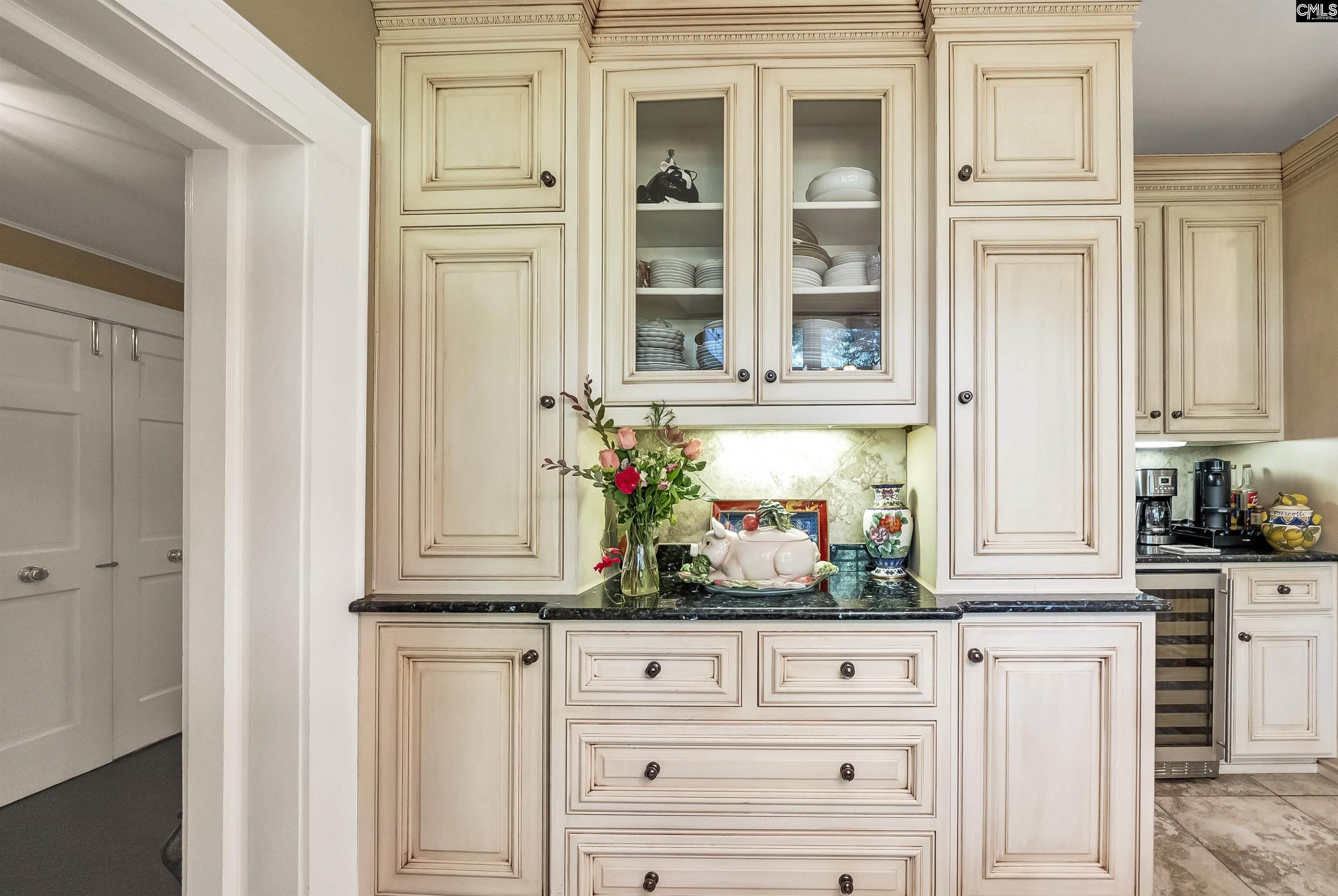 121 Saluda Avenue Columbia, SC 29205-3028