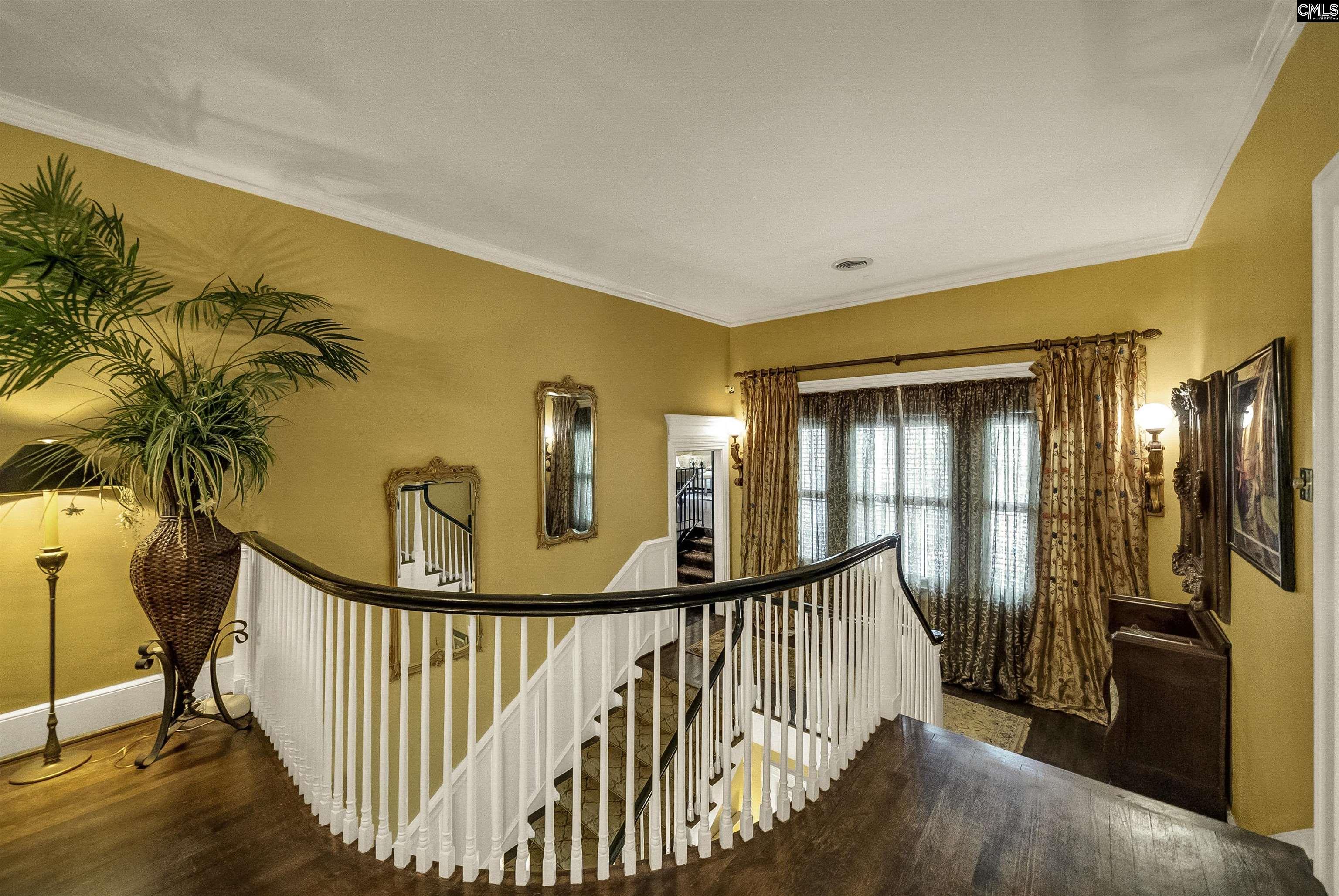 121 Saluda Avenue Columbia, SC 29205-3028