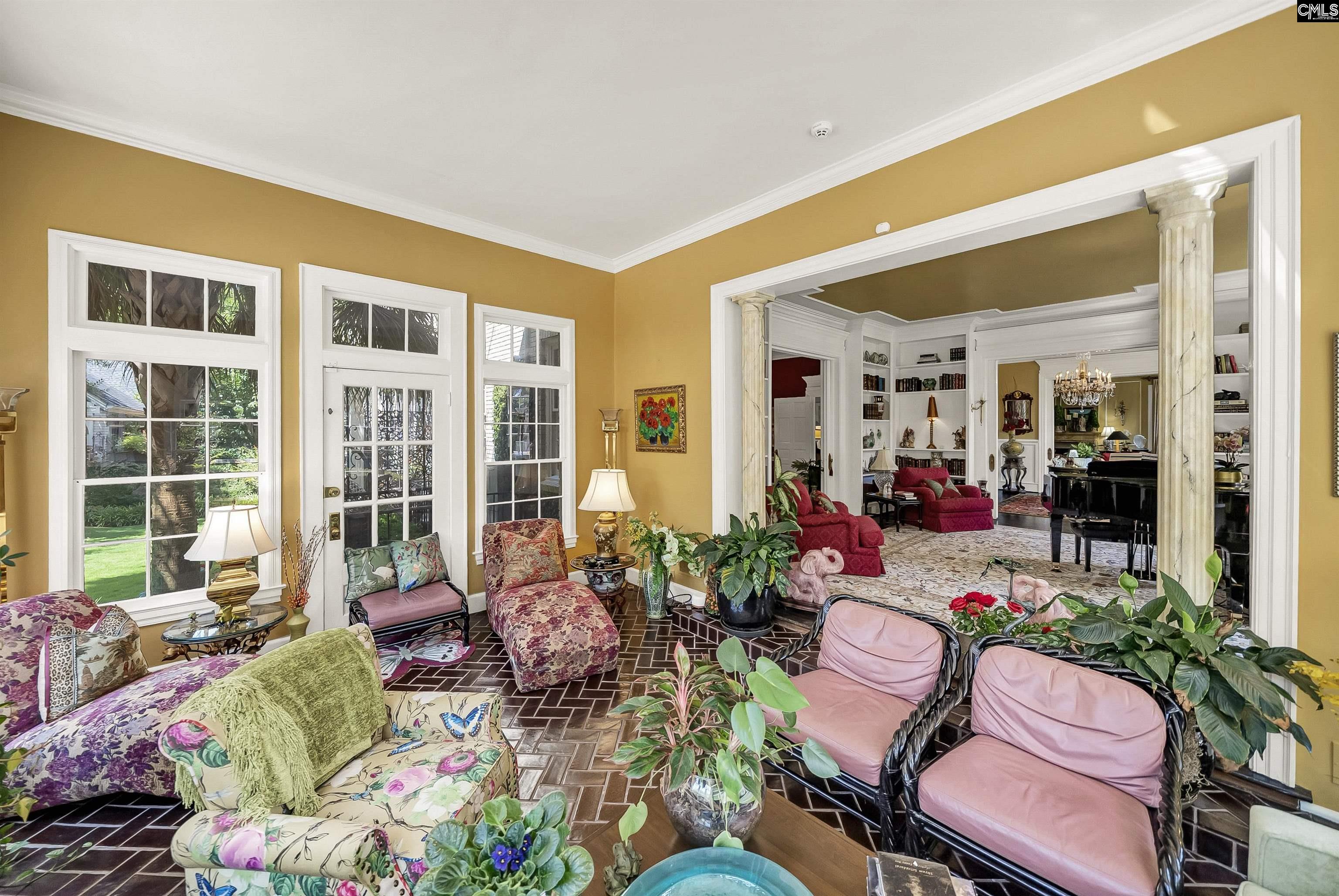 121 Saluda Avenue Columbia, SC 29205-3028