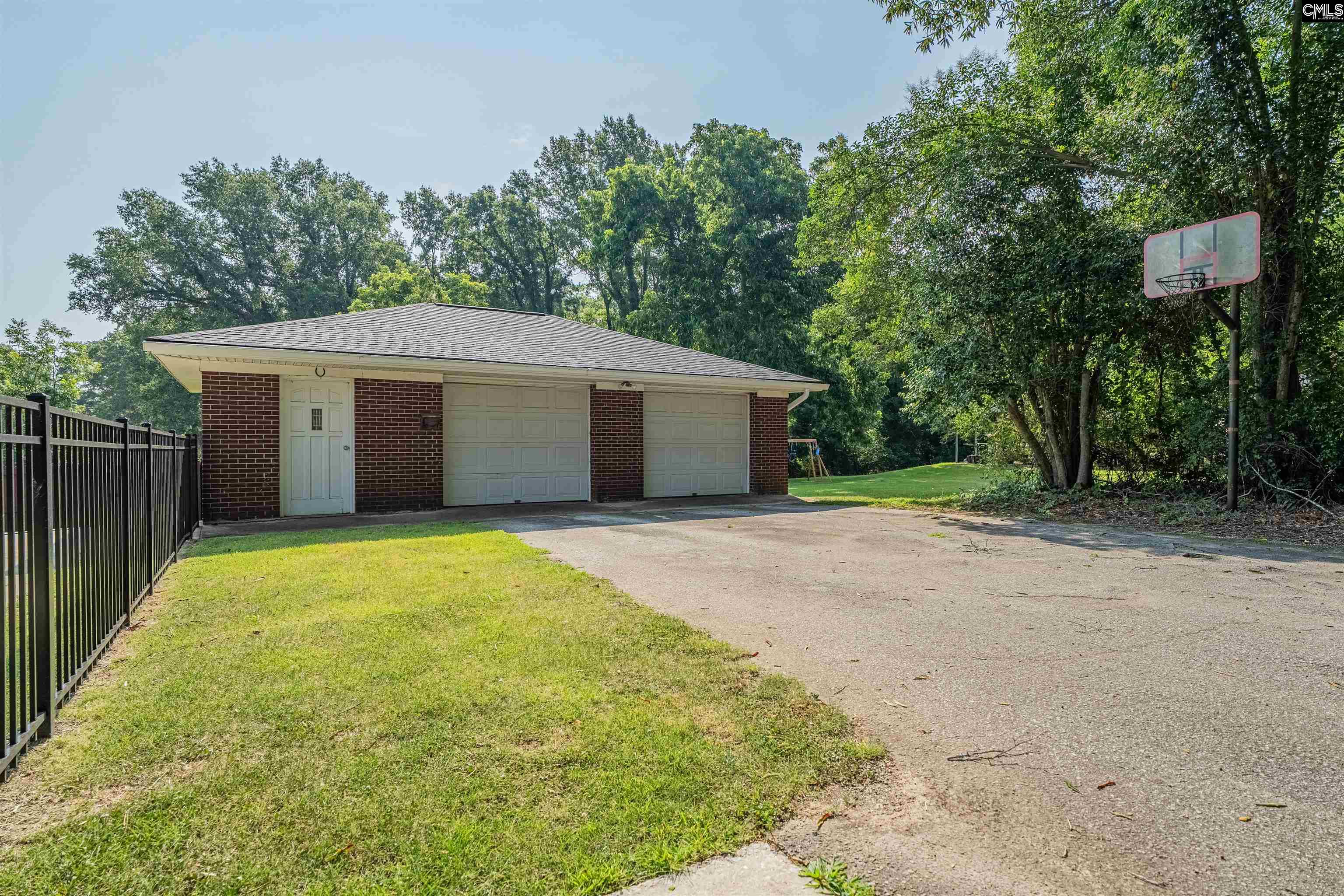858 Mountain Street Little Mountain, SC 29075