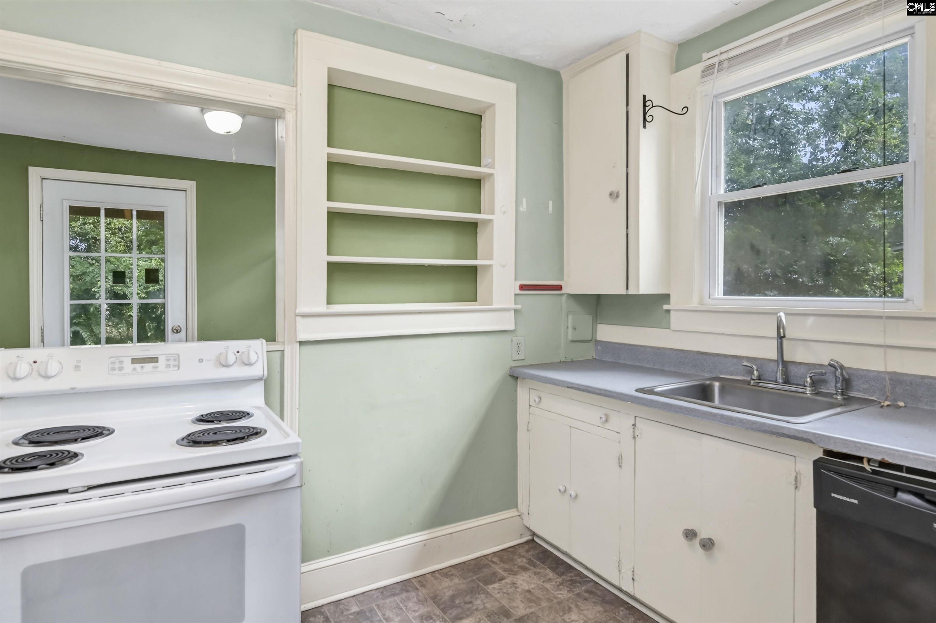 963 Texas Street Columbia, SC 29201