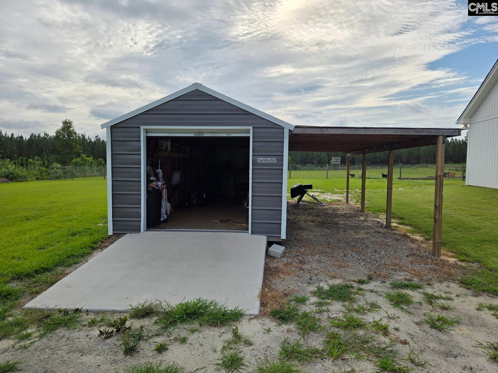 993 Thunder Road Batesburg, SC 29006