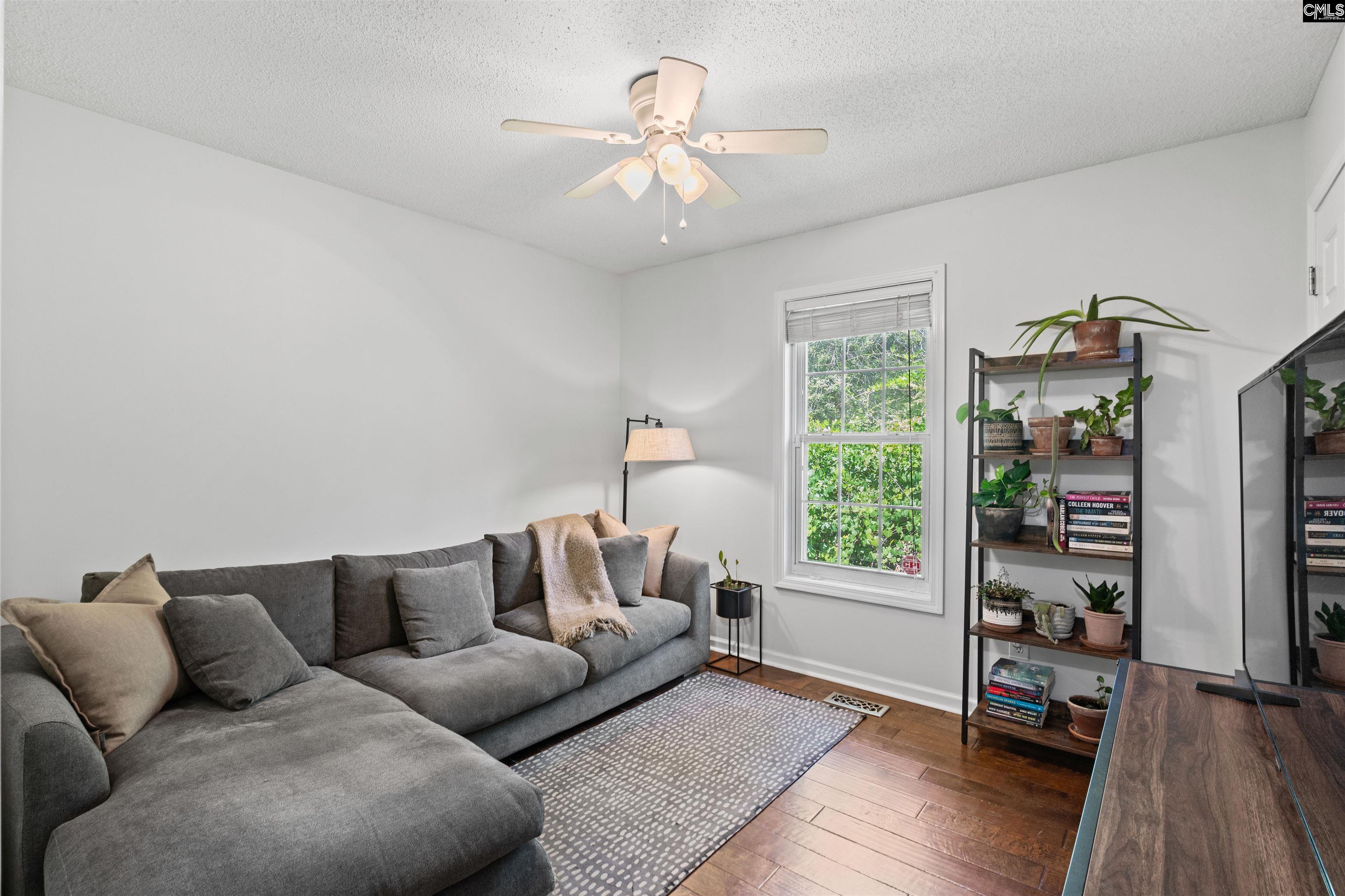 3915 Hickory Street Columbia, SC 29205-4631