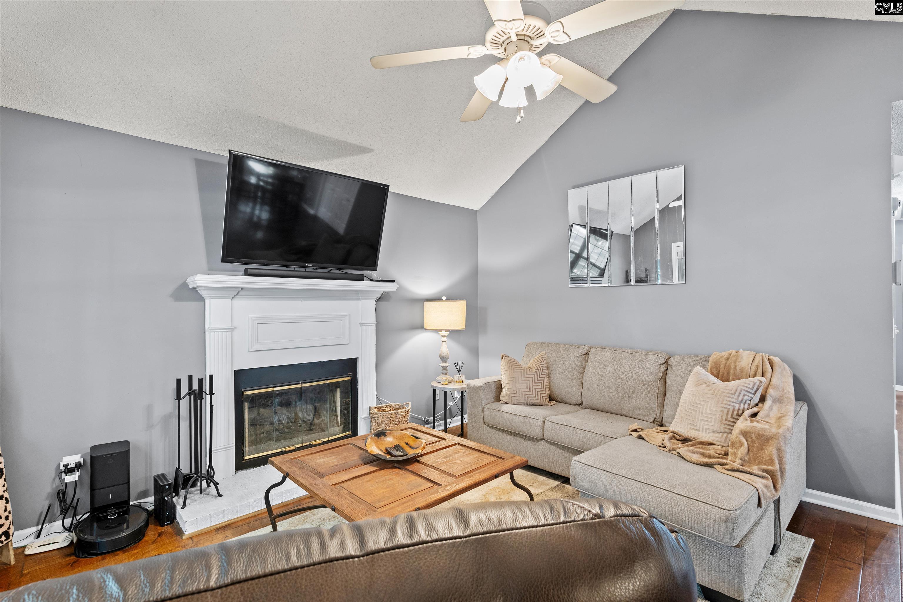 3915 Hickory Street Columbia, SC 29205-4631