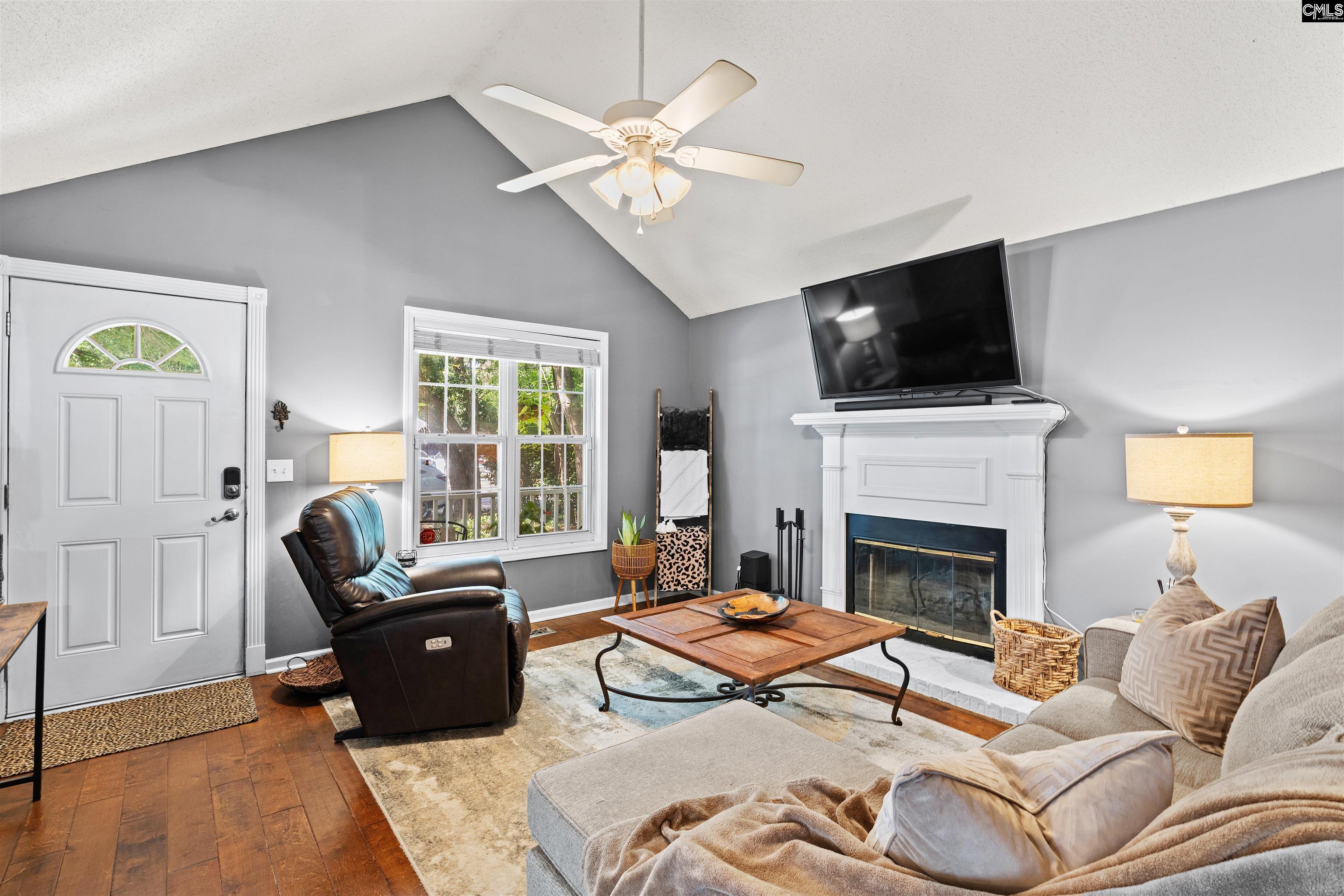 3915 Hickory Street Columbia, SC 29205-4631