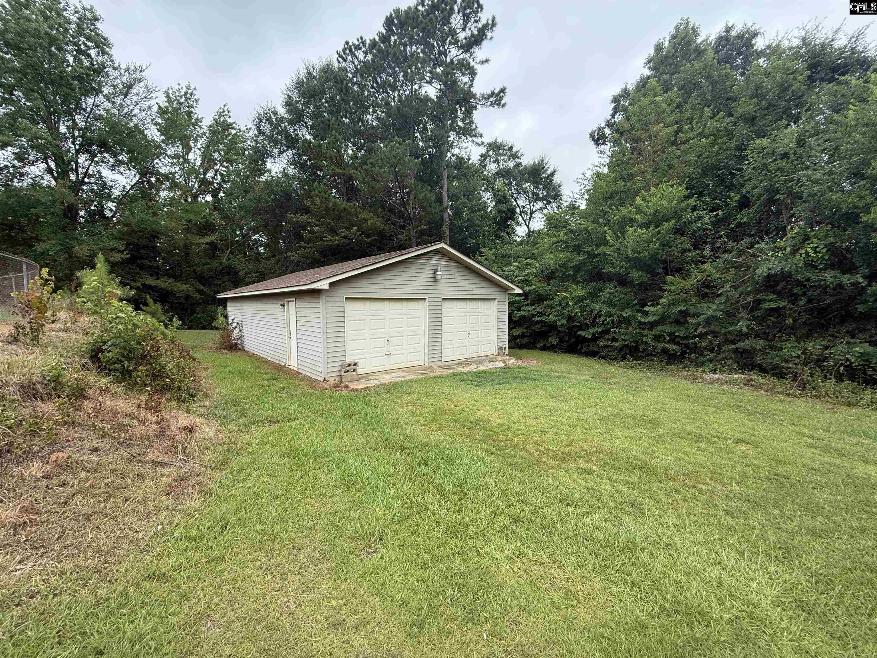 31 Lake Street Whitmire, SC 29178