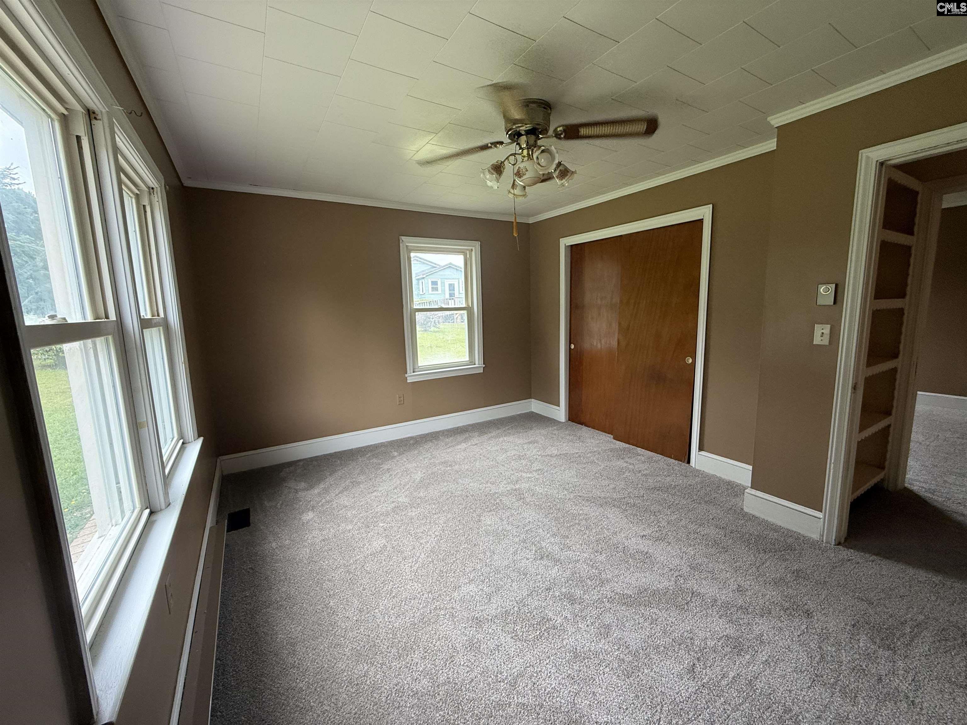 31 Lake Street Whitmire, SC 29178
