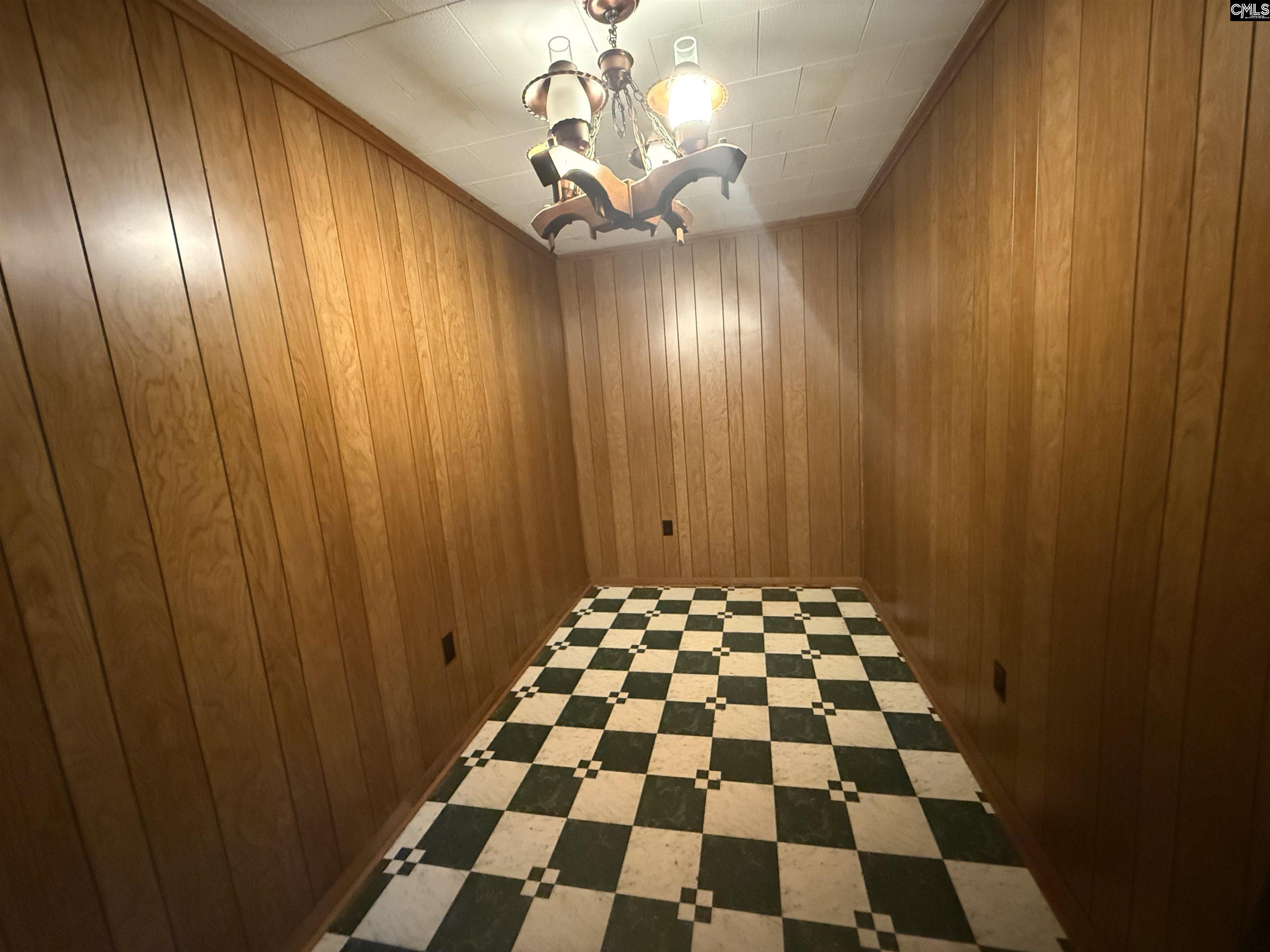 31 Lake Street Whitmire, SC 29178