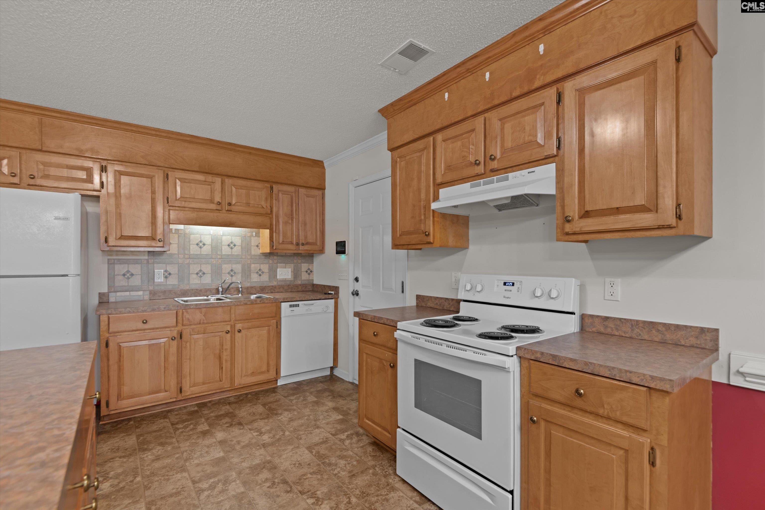10 Belhaven Road Elgin, SC 29045