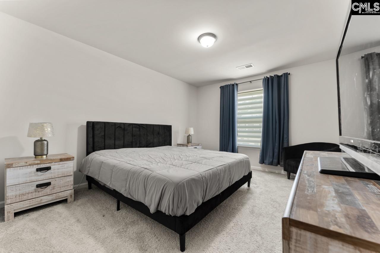 1068 Crescent Moon Loop Hopkins, SC 29061